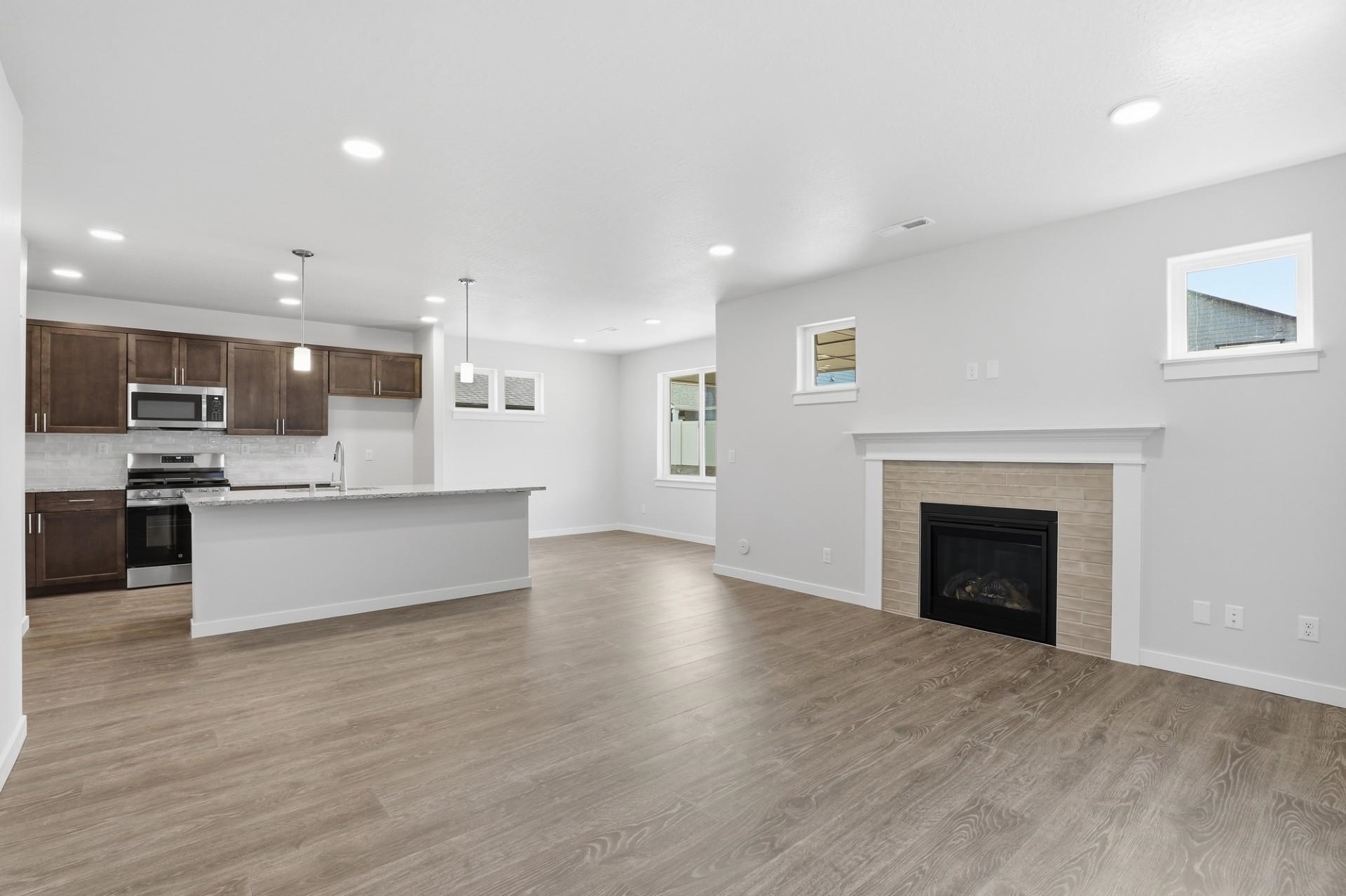 5311 N Ainsworth Ln - Photo 5