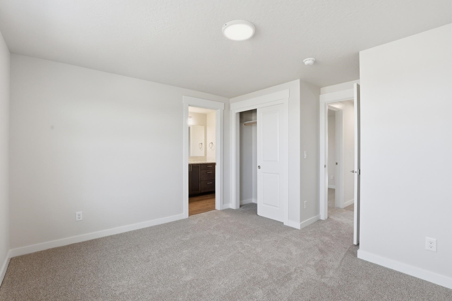 5311 N Ainsworth Ln - Photo 10