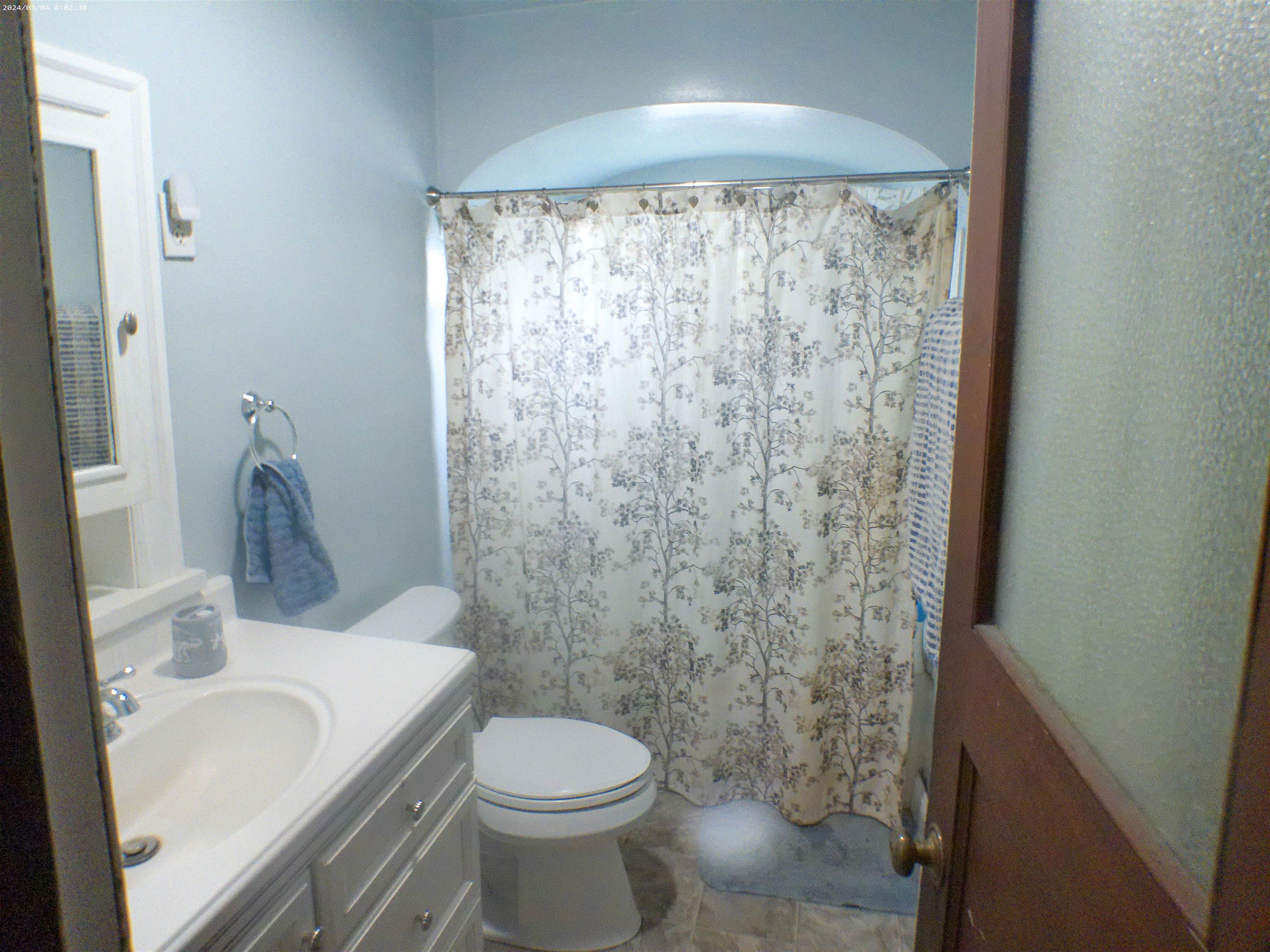 638 E 6th Ave - Photo 15
