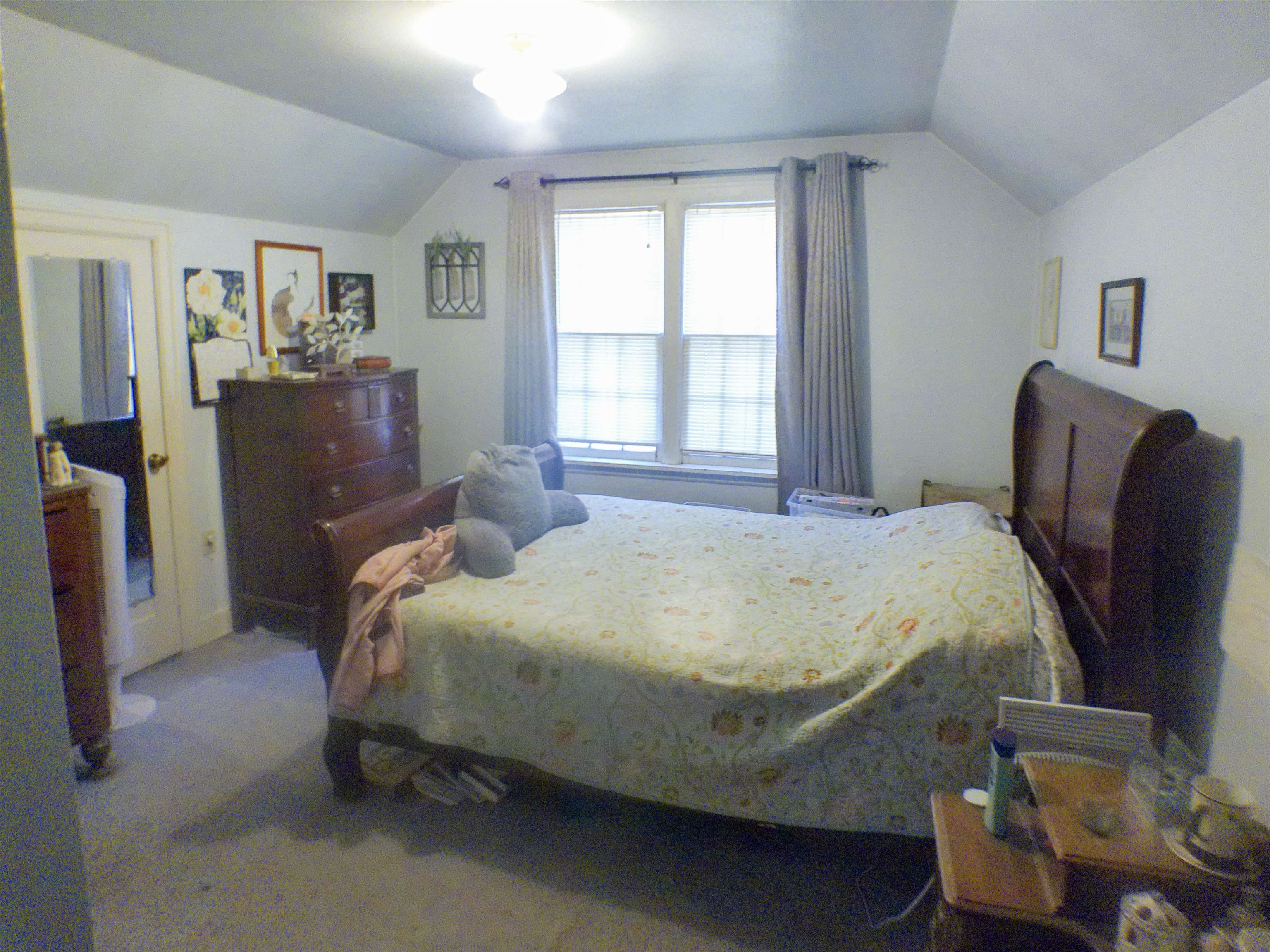 638 E 6th Ave - Photo 16