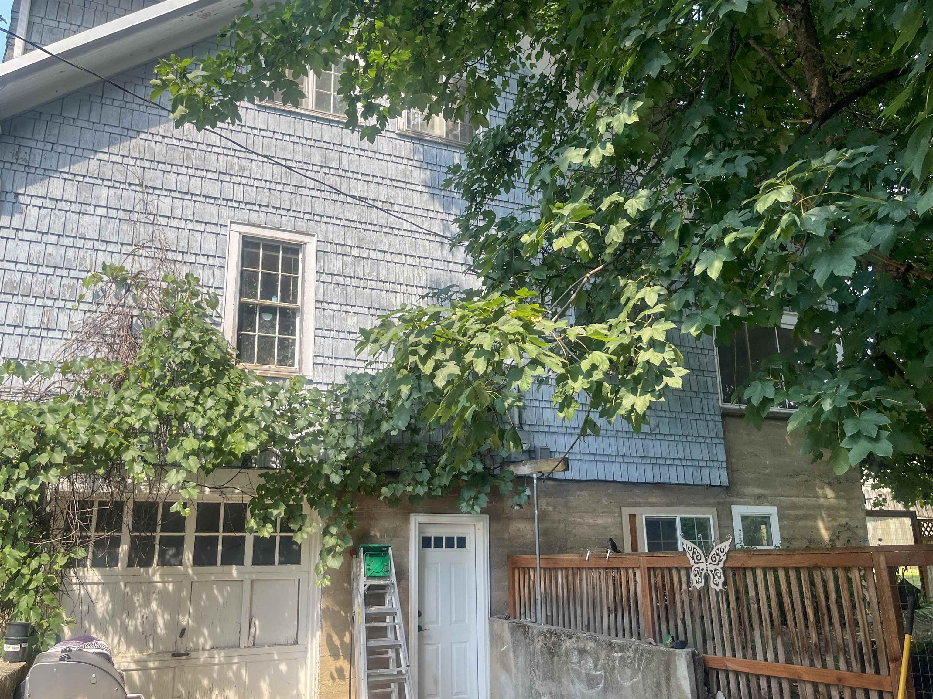 638 E 6th Ave - Photo 32