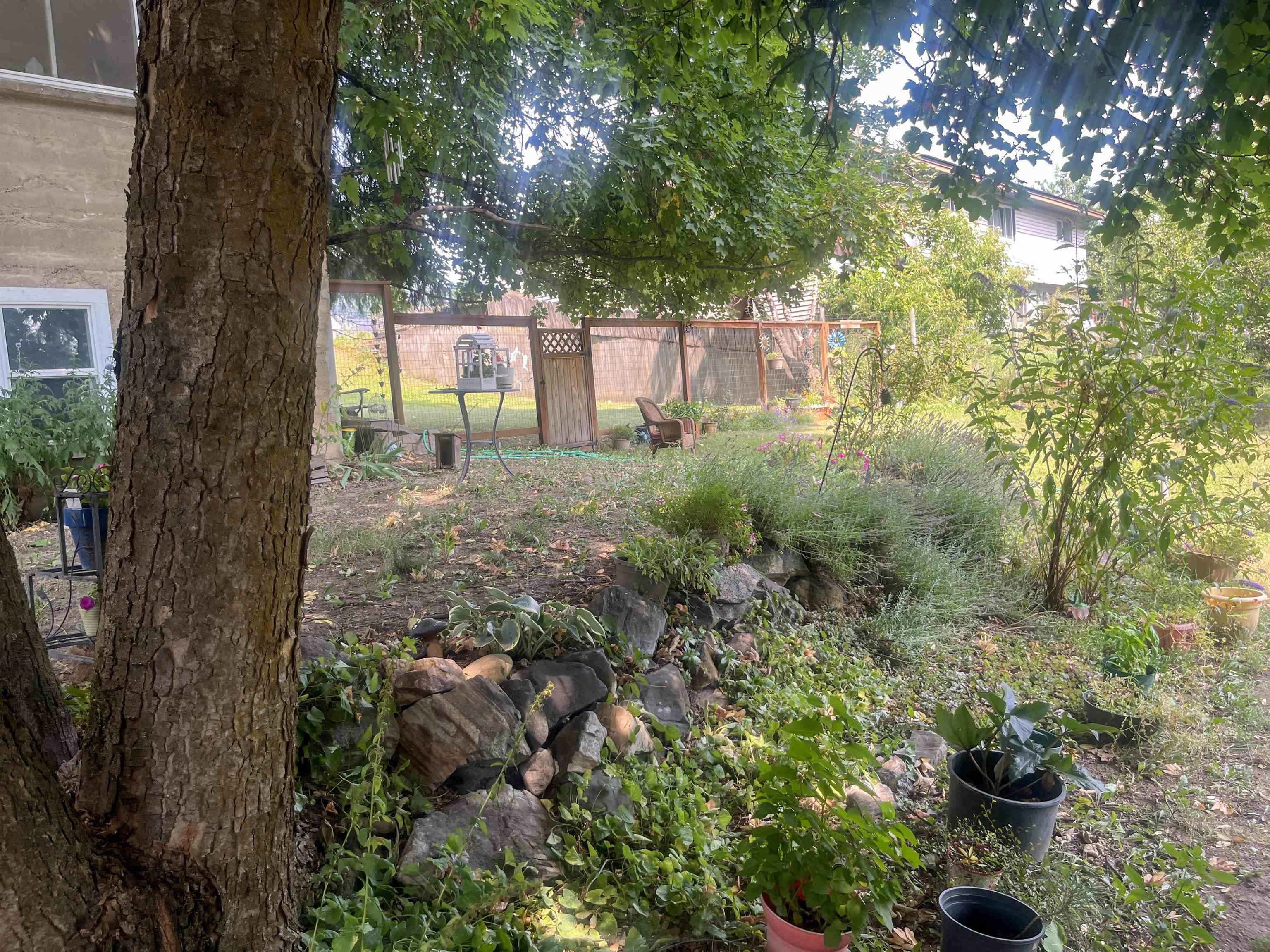 638 E 6th Ave - Photo 34