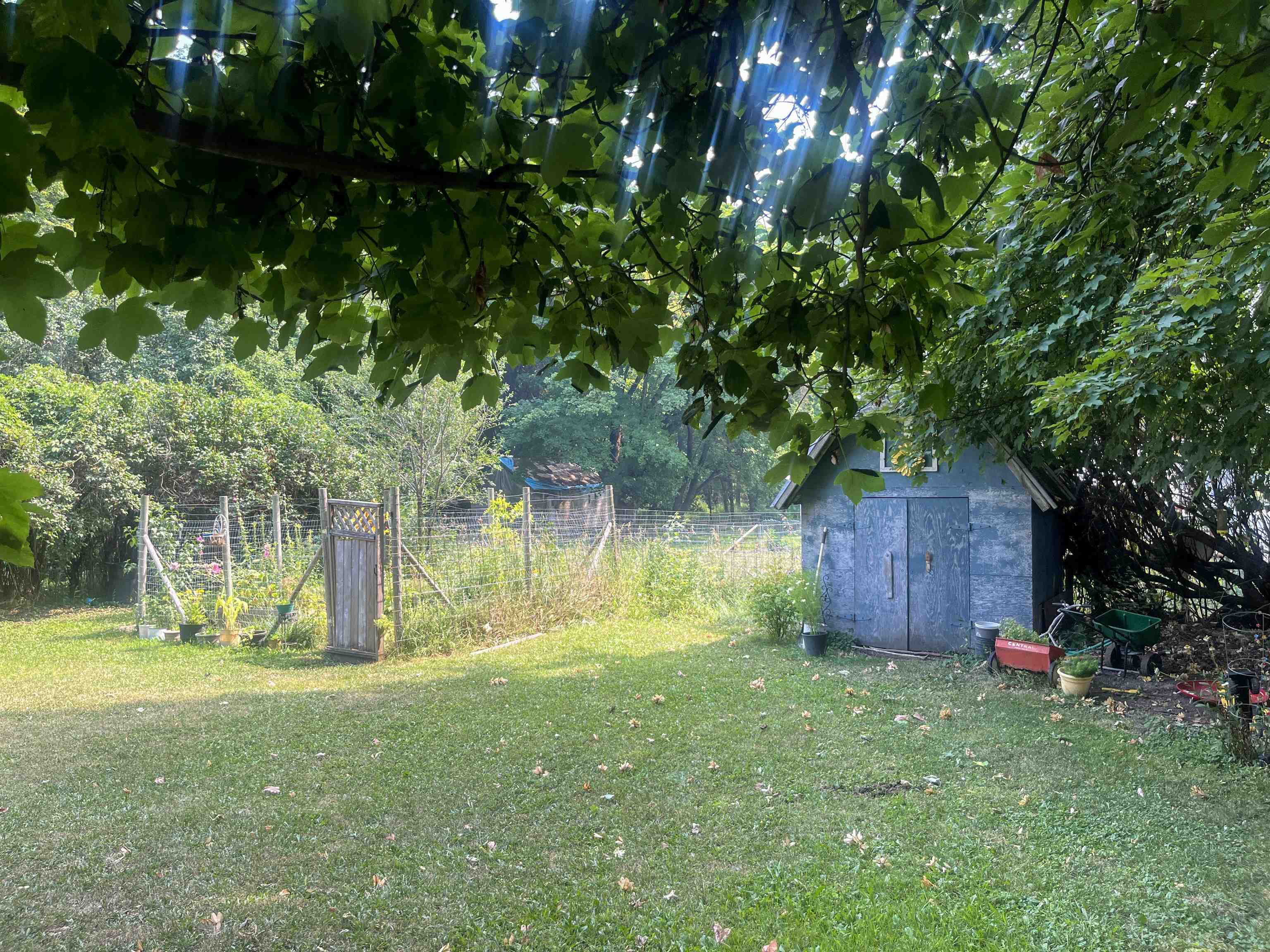 638 E 6th Ave - Photo 35