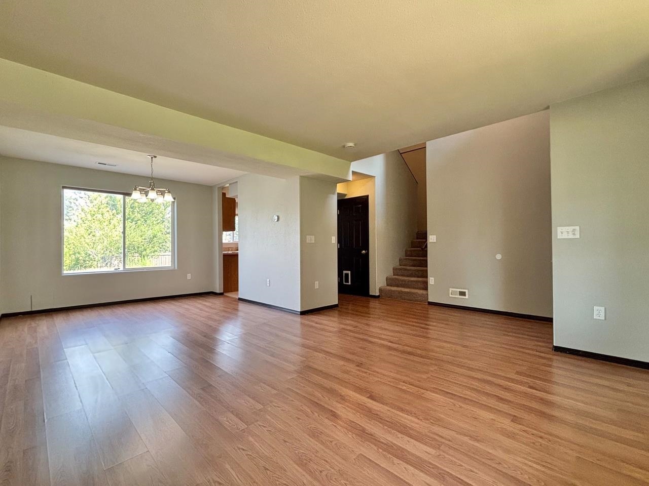905 Spence St - Photo 7