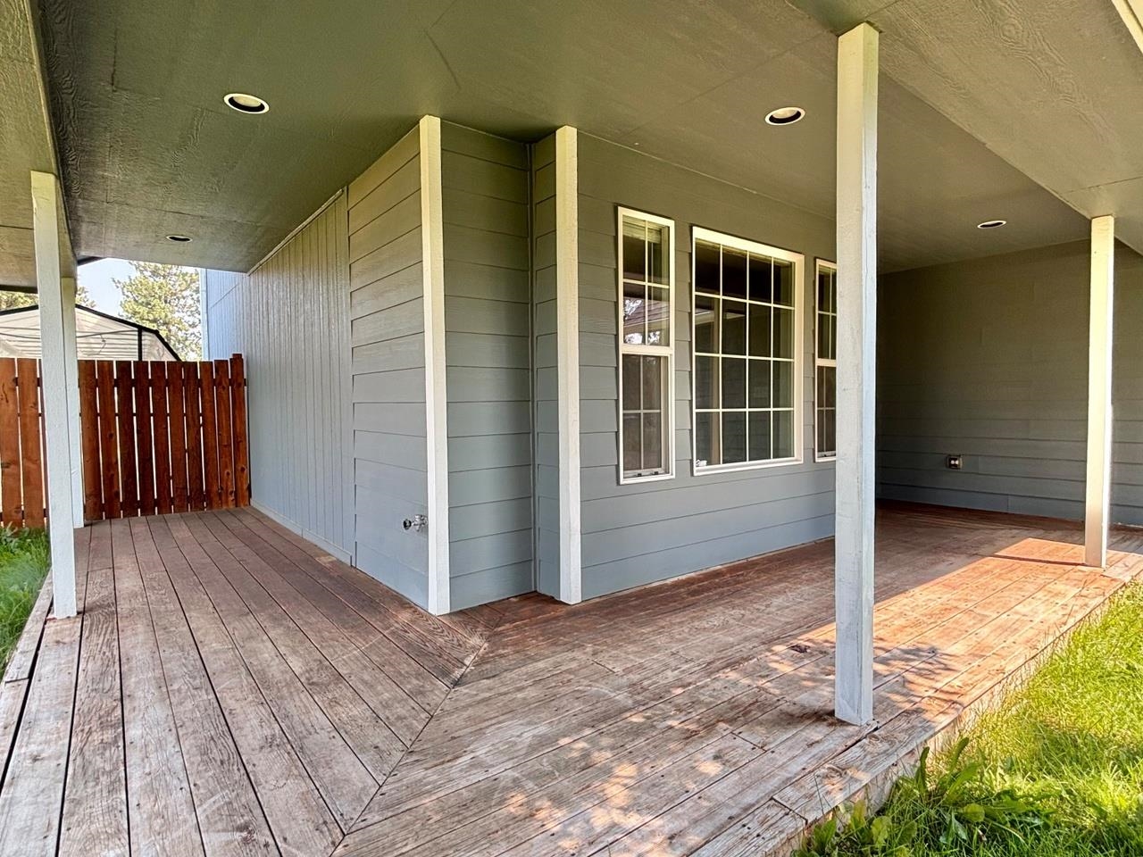 905 Spence St - Photo 8