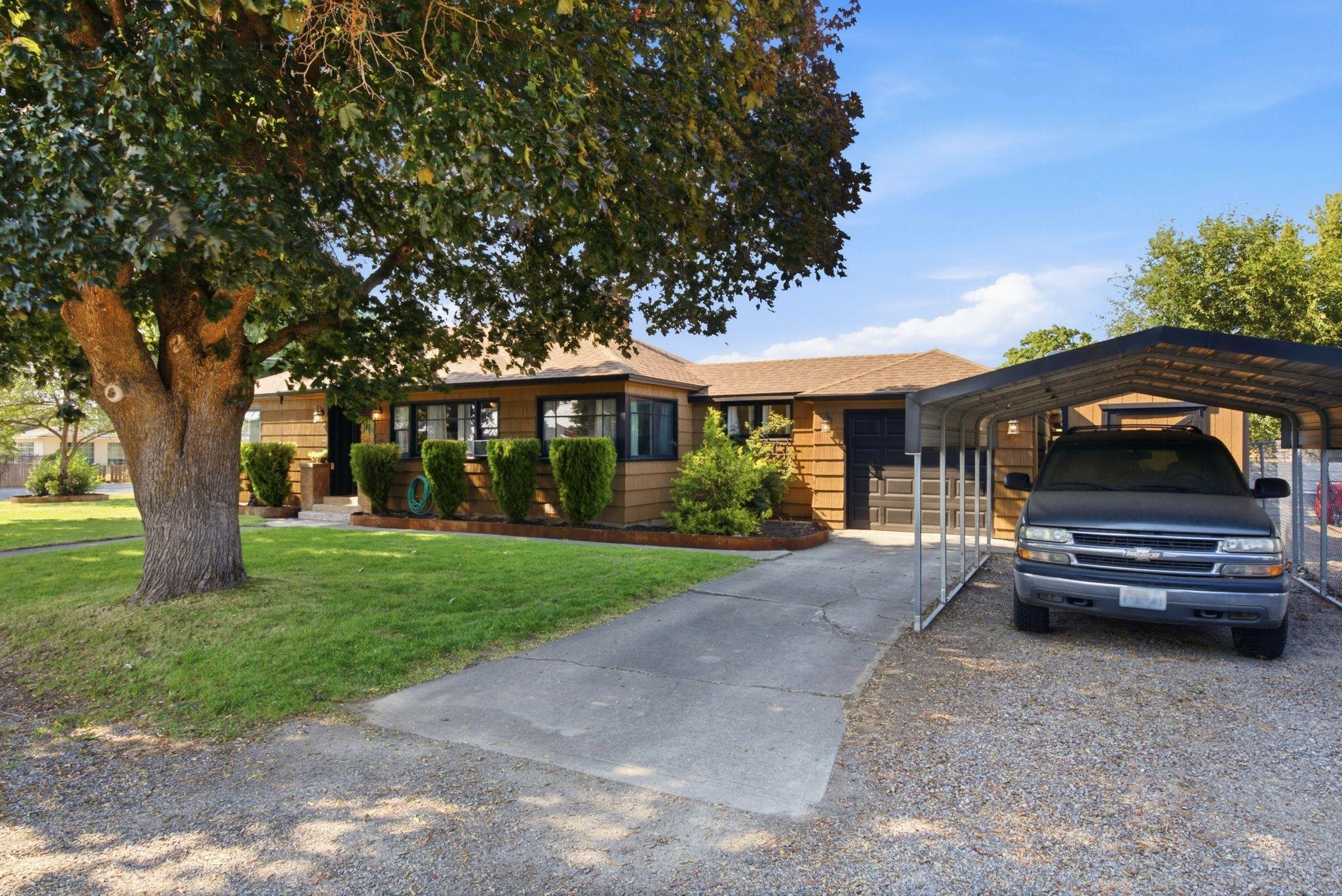 16305 E Riverside Ave - Photo 3