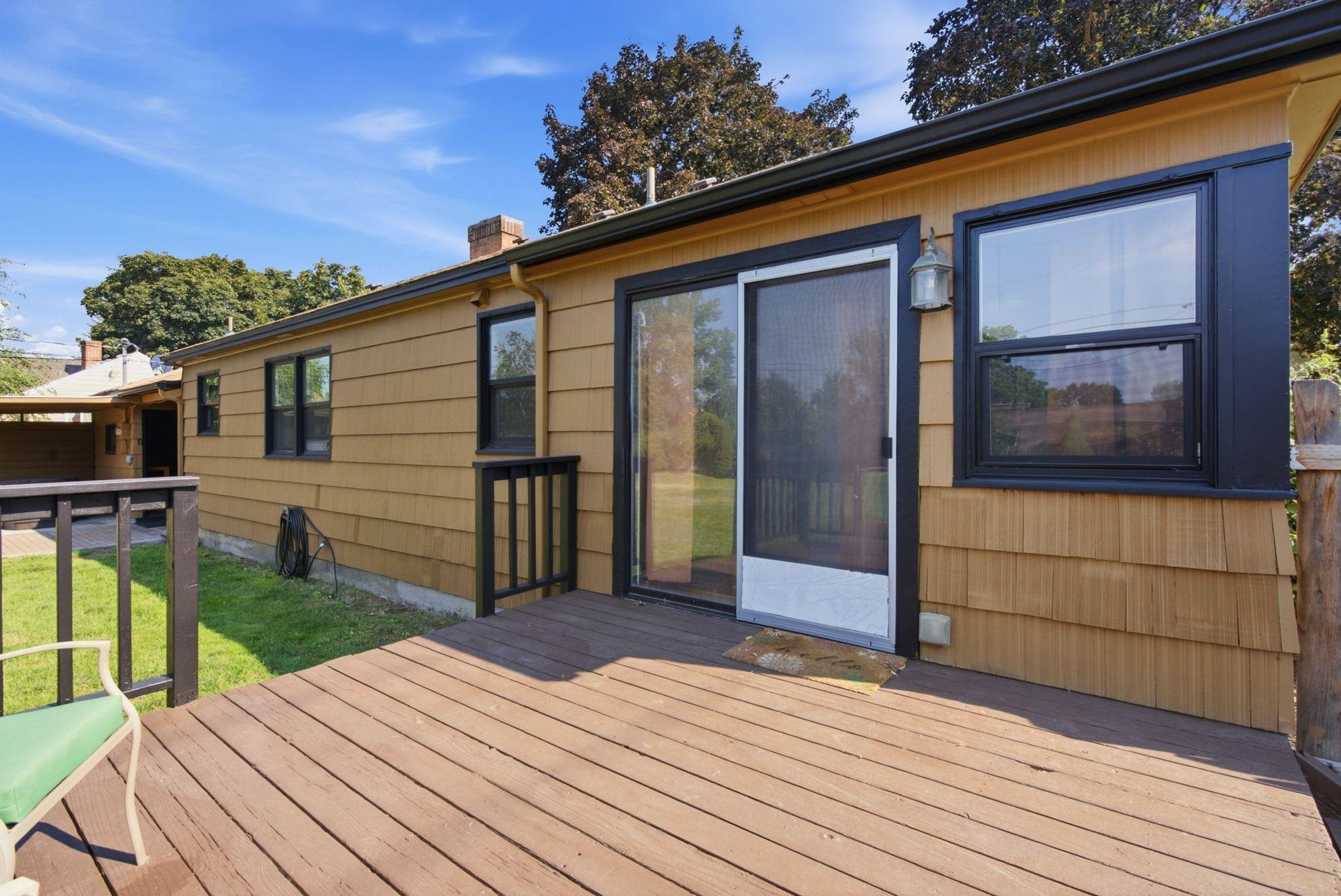 16305 E Riverside Ave - Photo 22