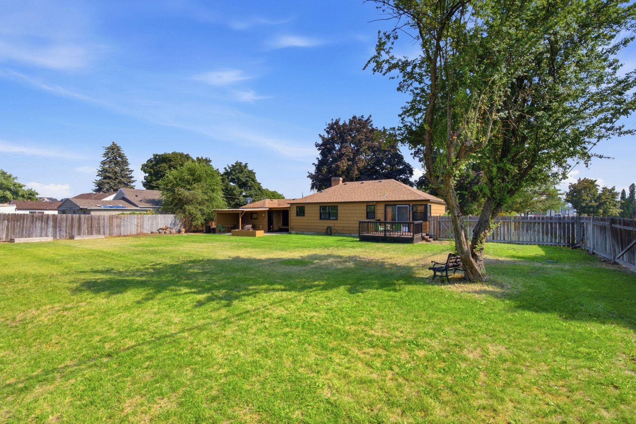 16305 E Riverside Ave - Photo 27