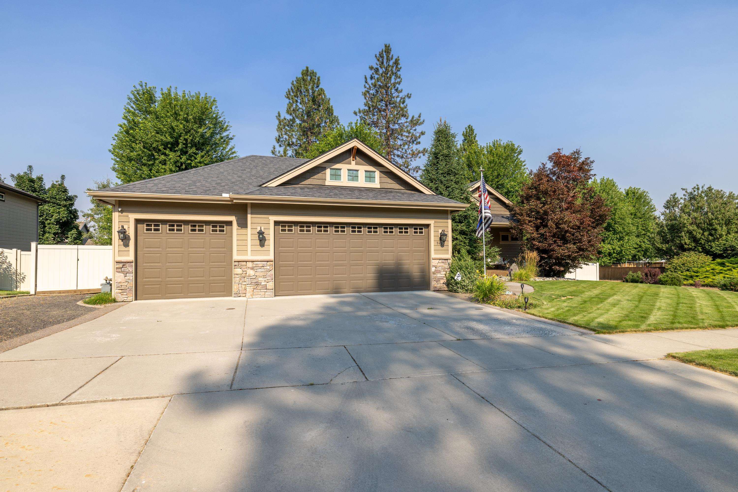 9405 N Phoebe St - Photo 3
