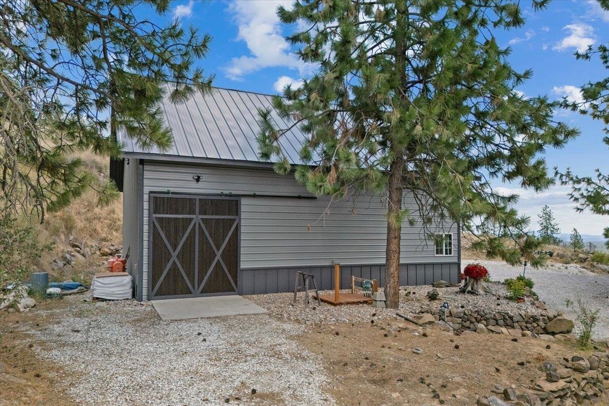 6520 Pine Ridge Way - Photo 5
