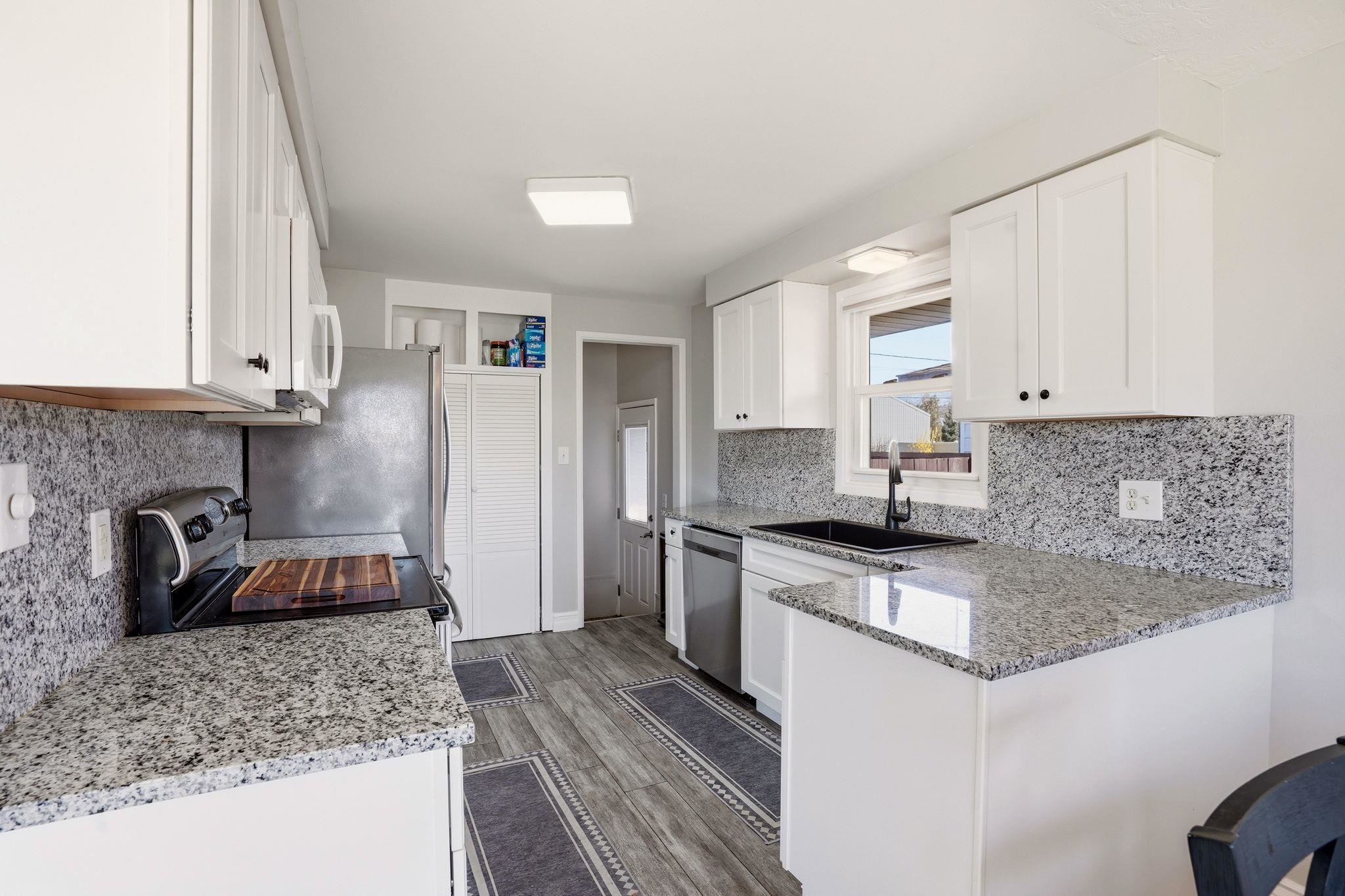 3010 W BISMARK Ave - Photo 9
