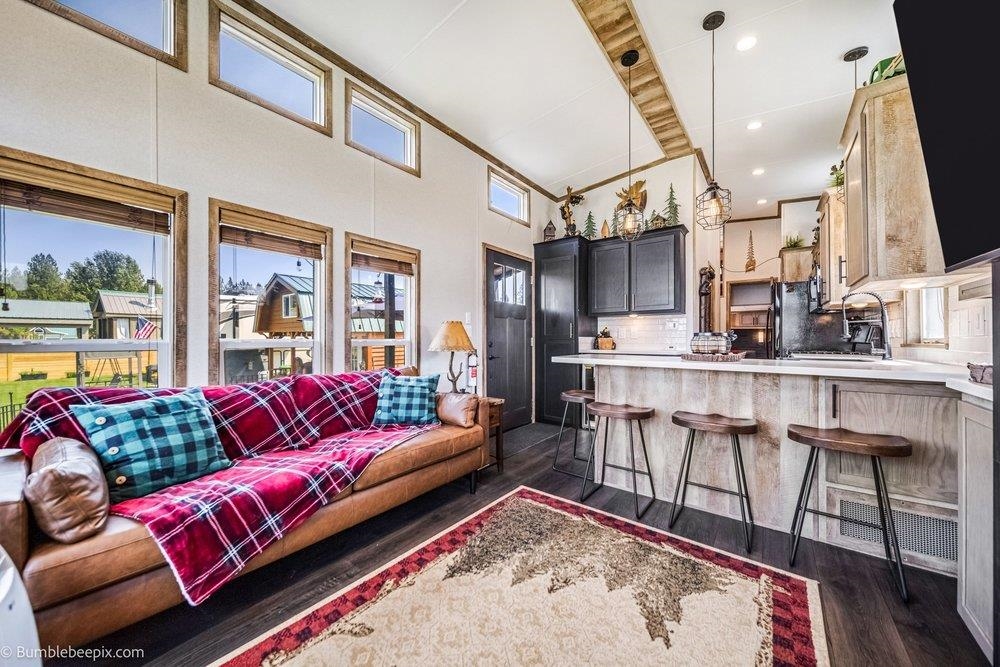 130 Guinevere Dr - Photo 10