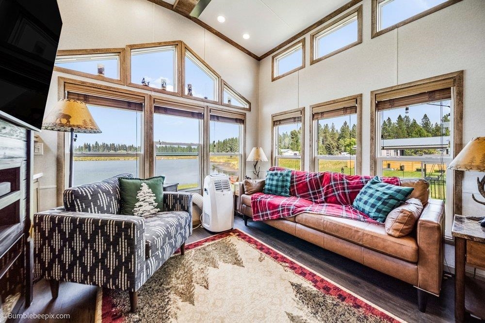 130 Guinevere Dr - Photo 11
