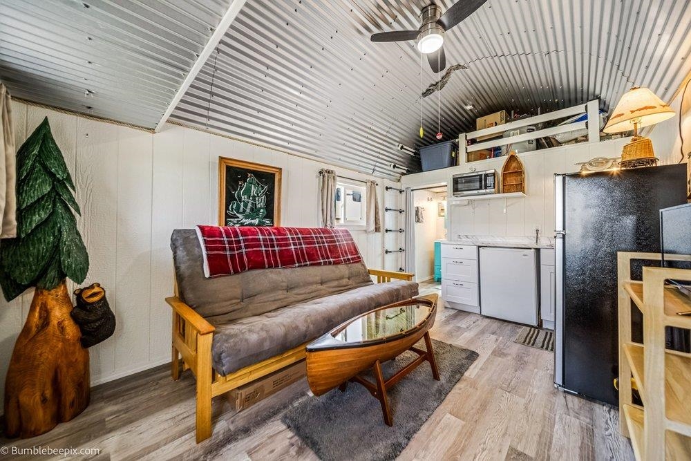 130 Guinevere Dr - Photo 23