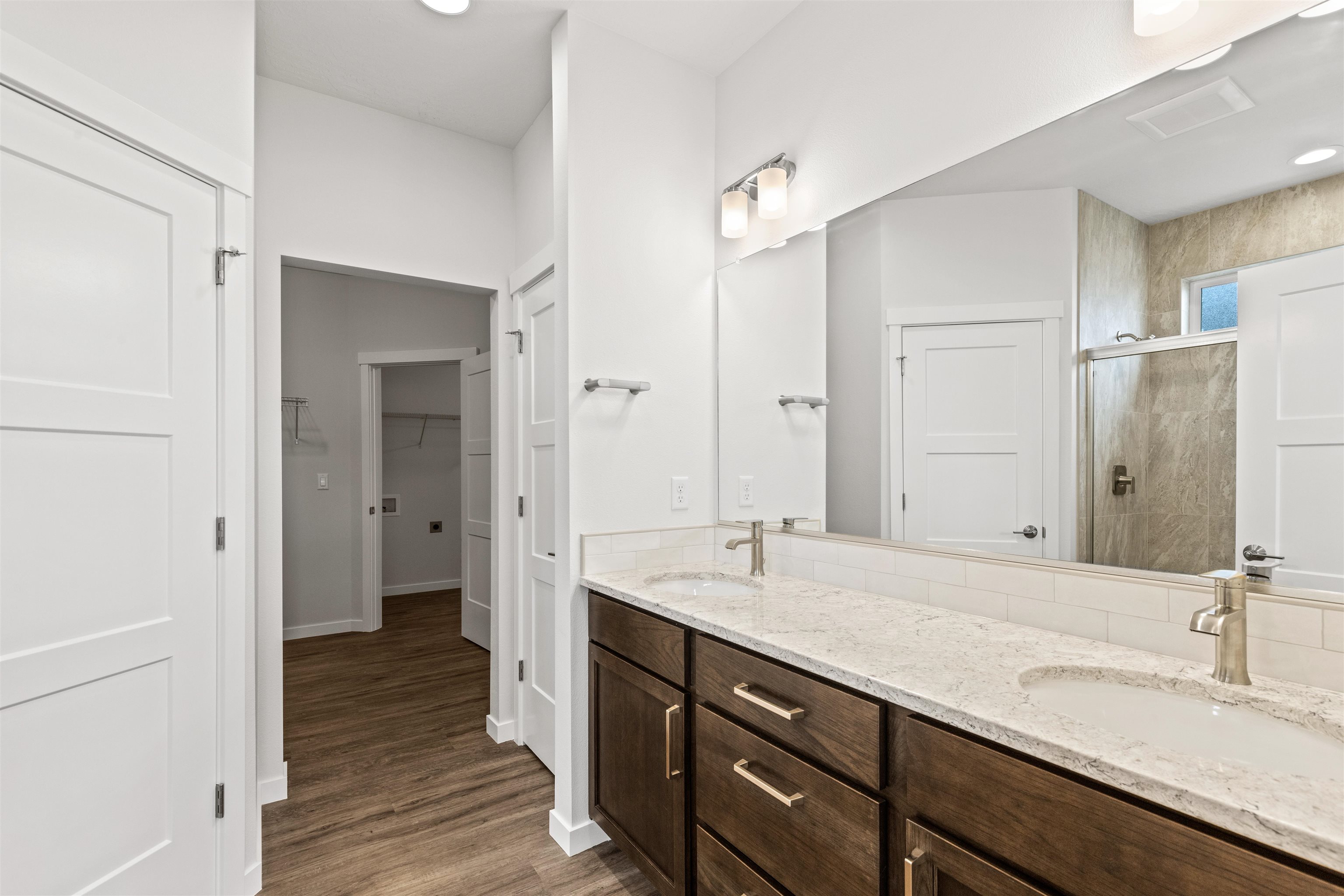 12225 N VALENCIA Ave - Photo 4