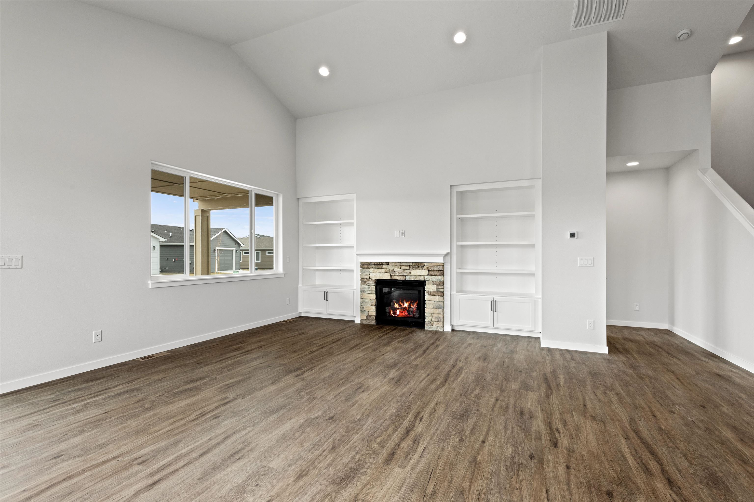 12225 N VALENCIA Ave - Photo 10