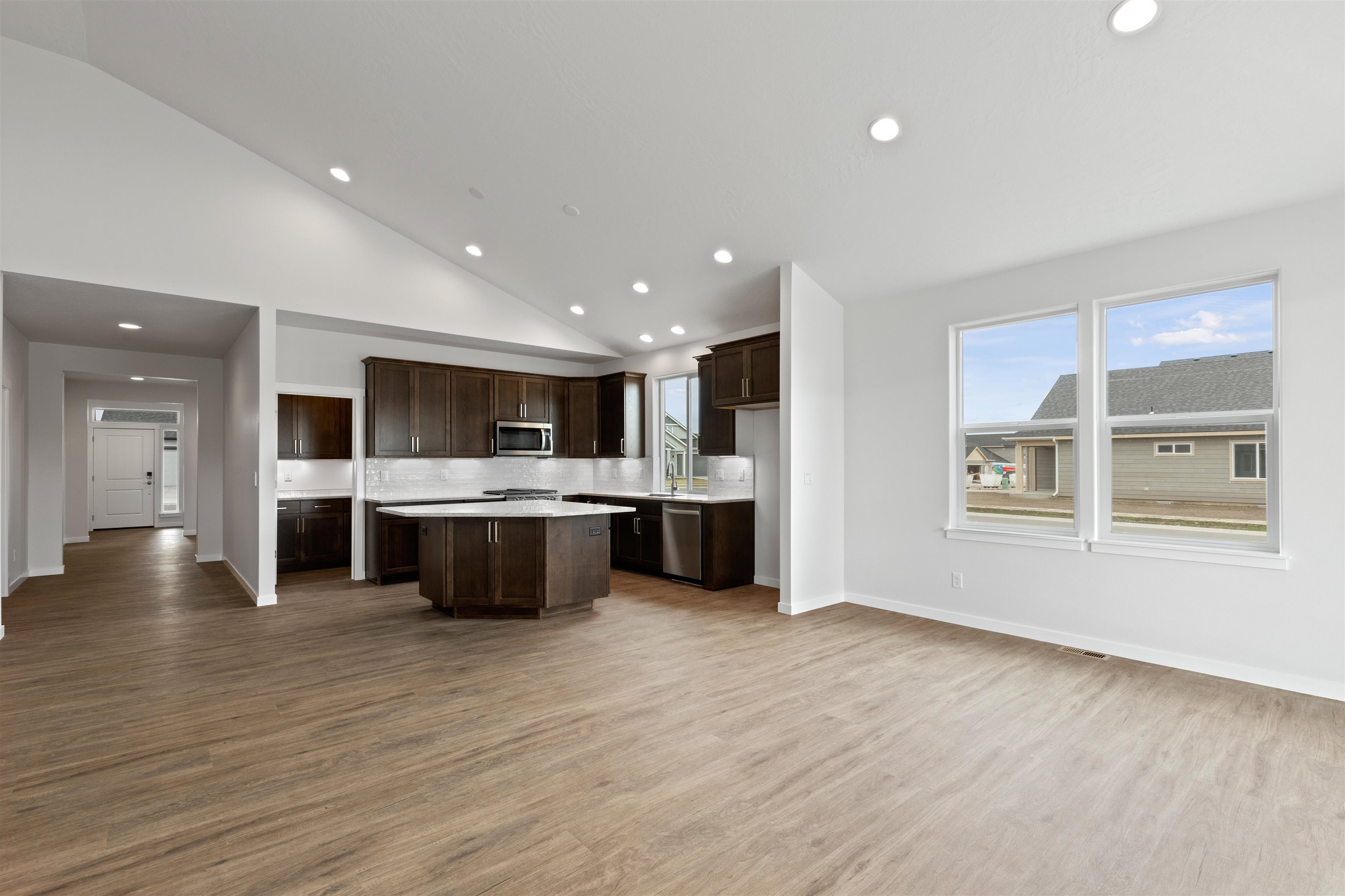 12225 N VALENCIA Ave - Photo 13