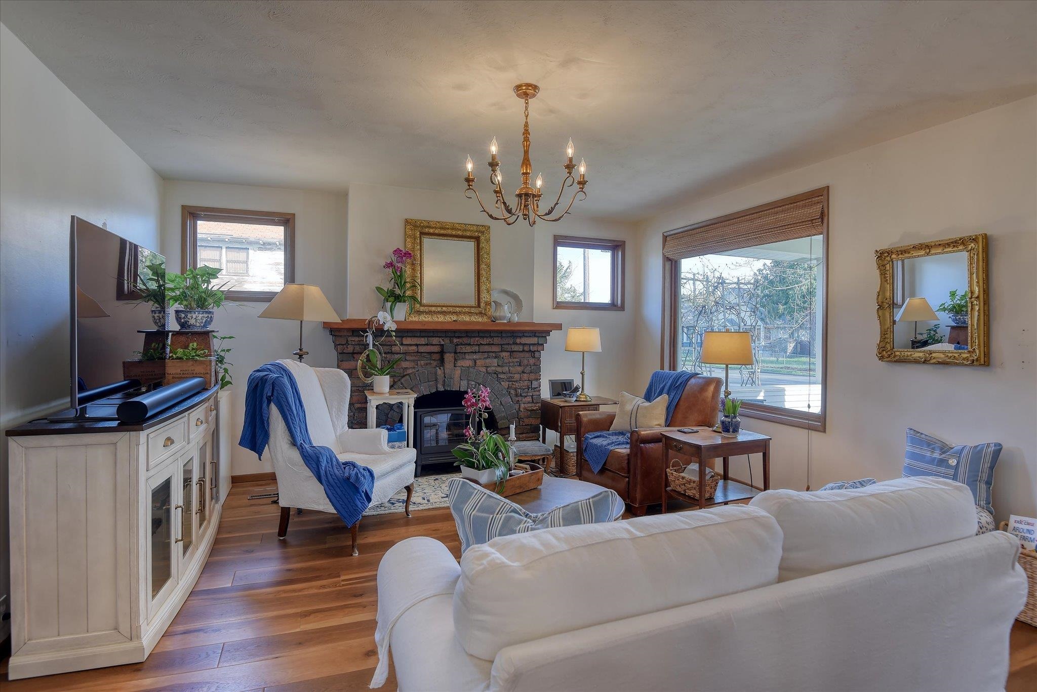 2304 W Mission Ave - Photo 4