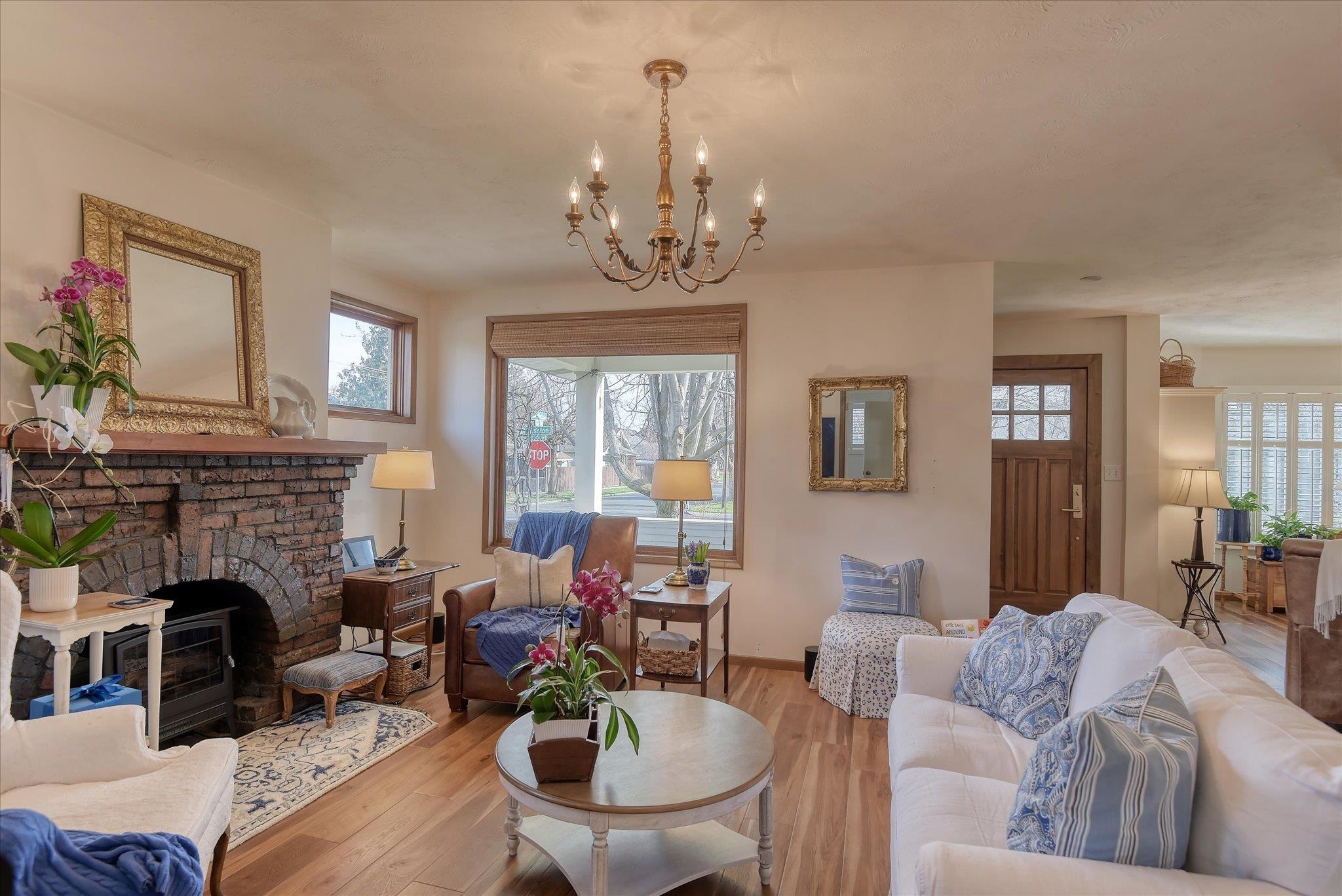 2304 W Mission Ave - Photo 8