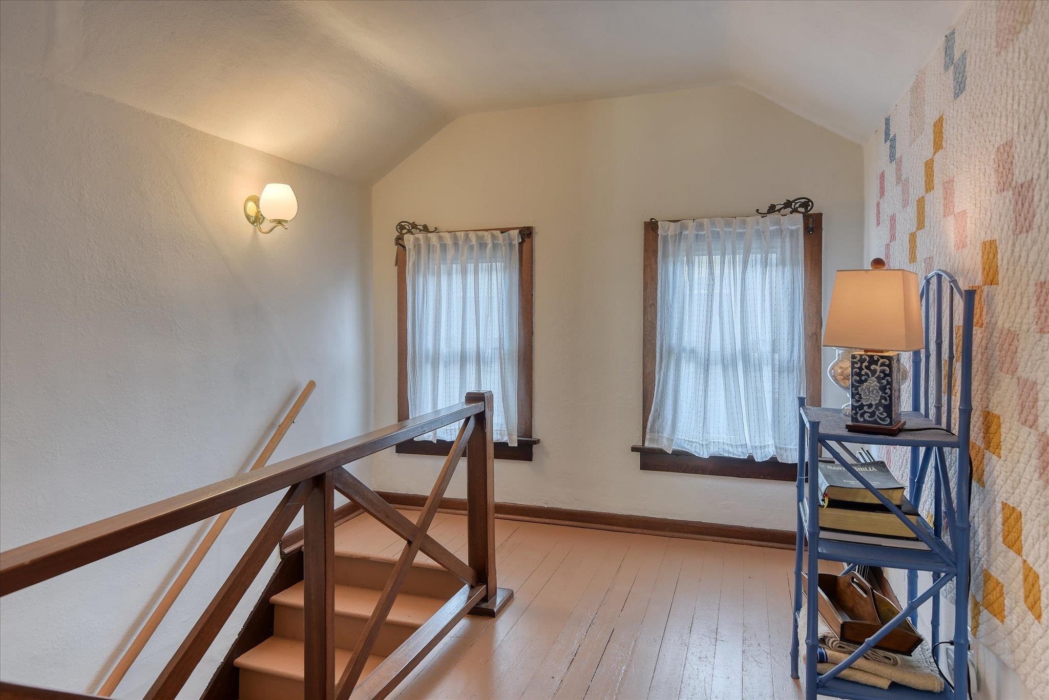 2304 W Mission Ave - Photo 30
