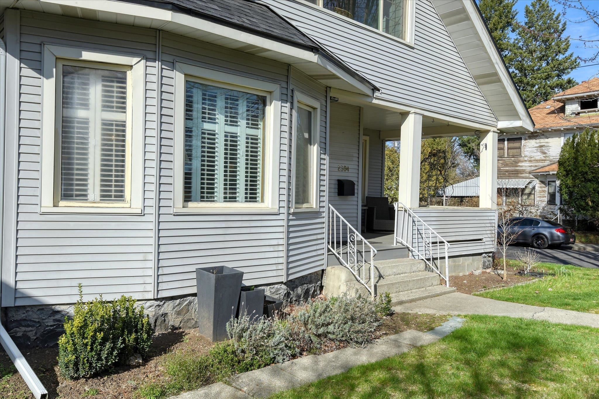 2304 W Mission Ave - Photo 40
