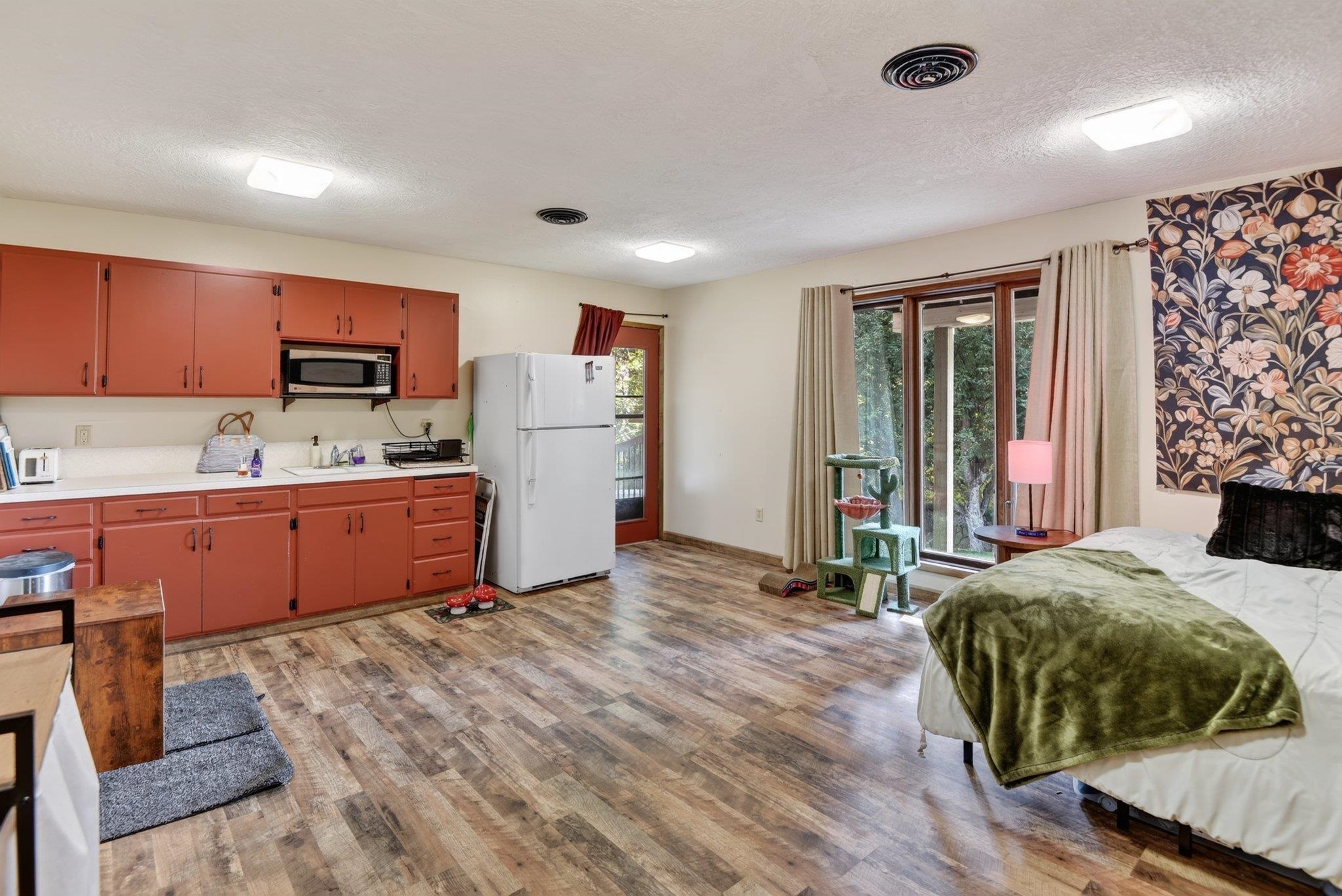 2306 S Carnine Ct - Photo 11