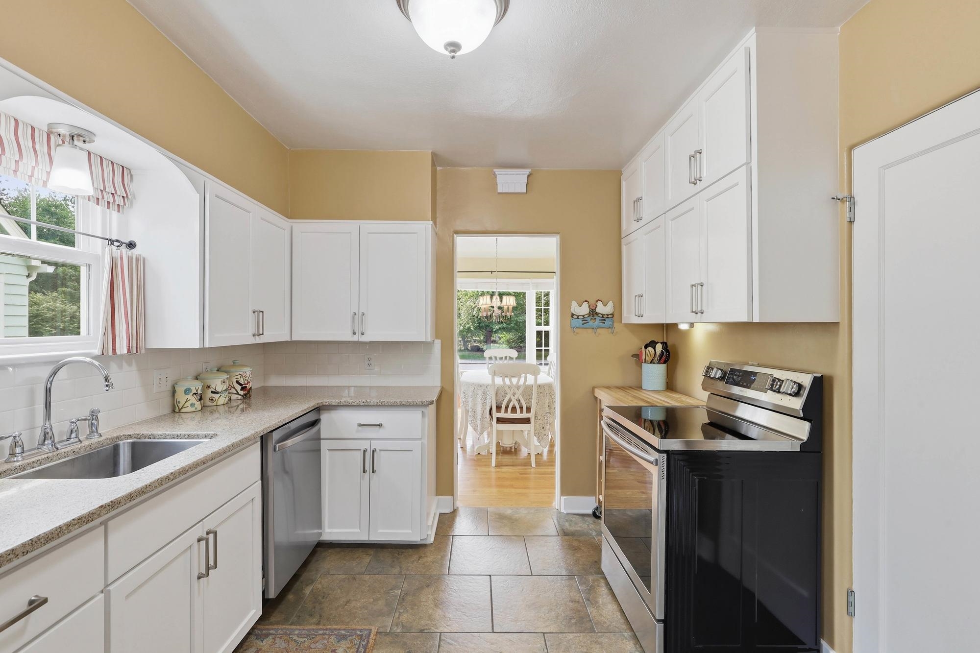 24 W 18th Ave - Photo 12