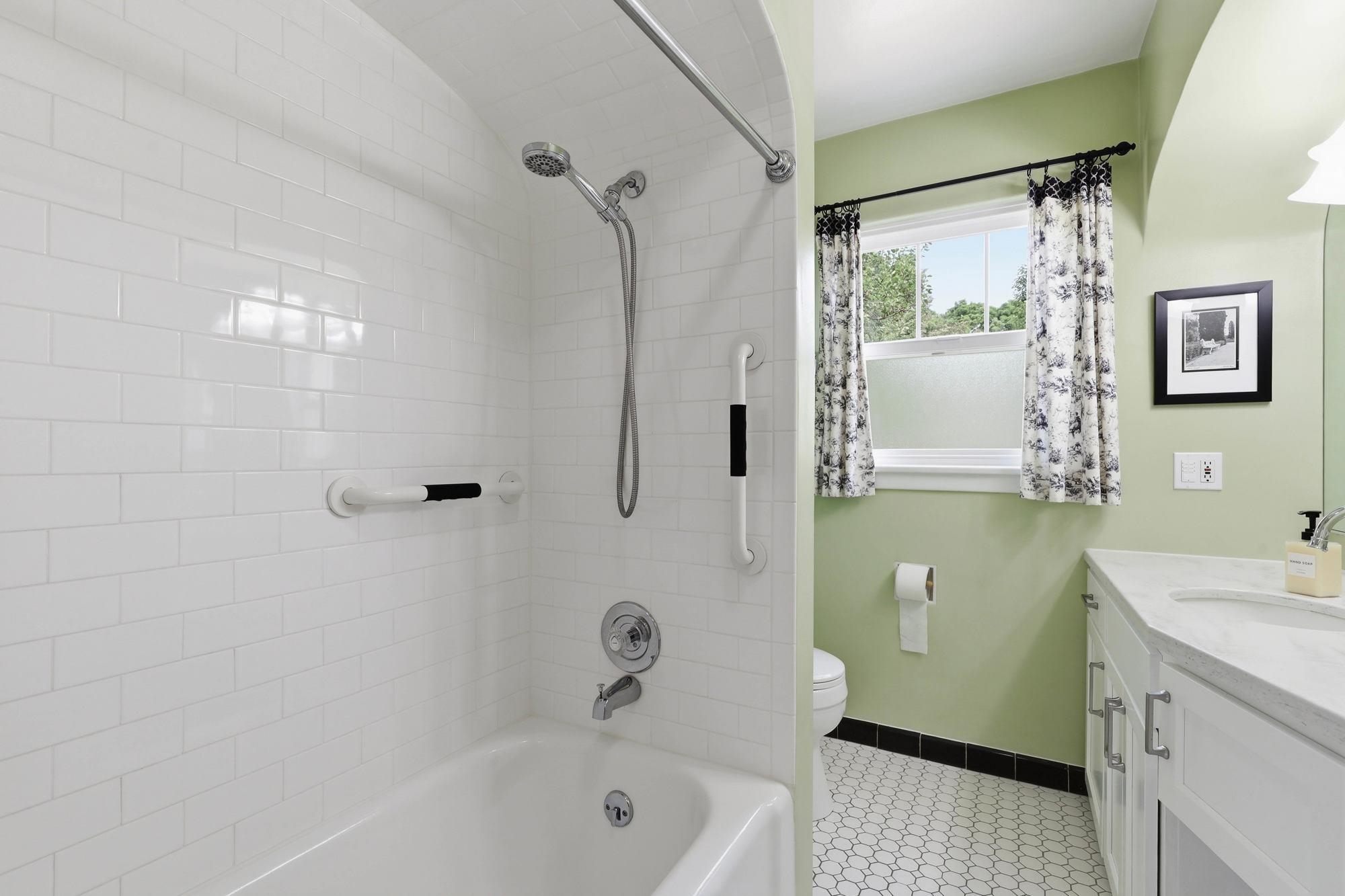 24 W 18th Ave - Photo 17