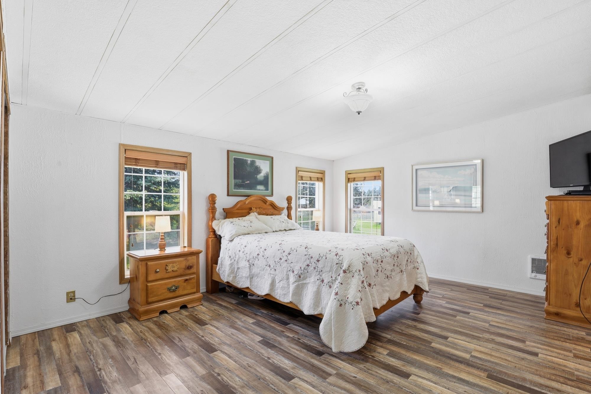 40218 N NEWPORT Hwy - Photo 17