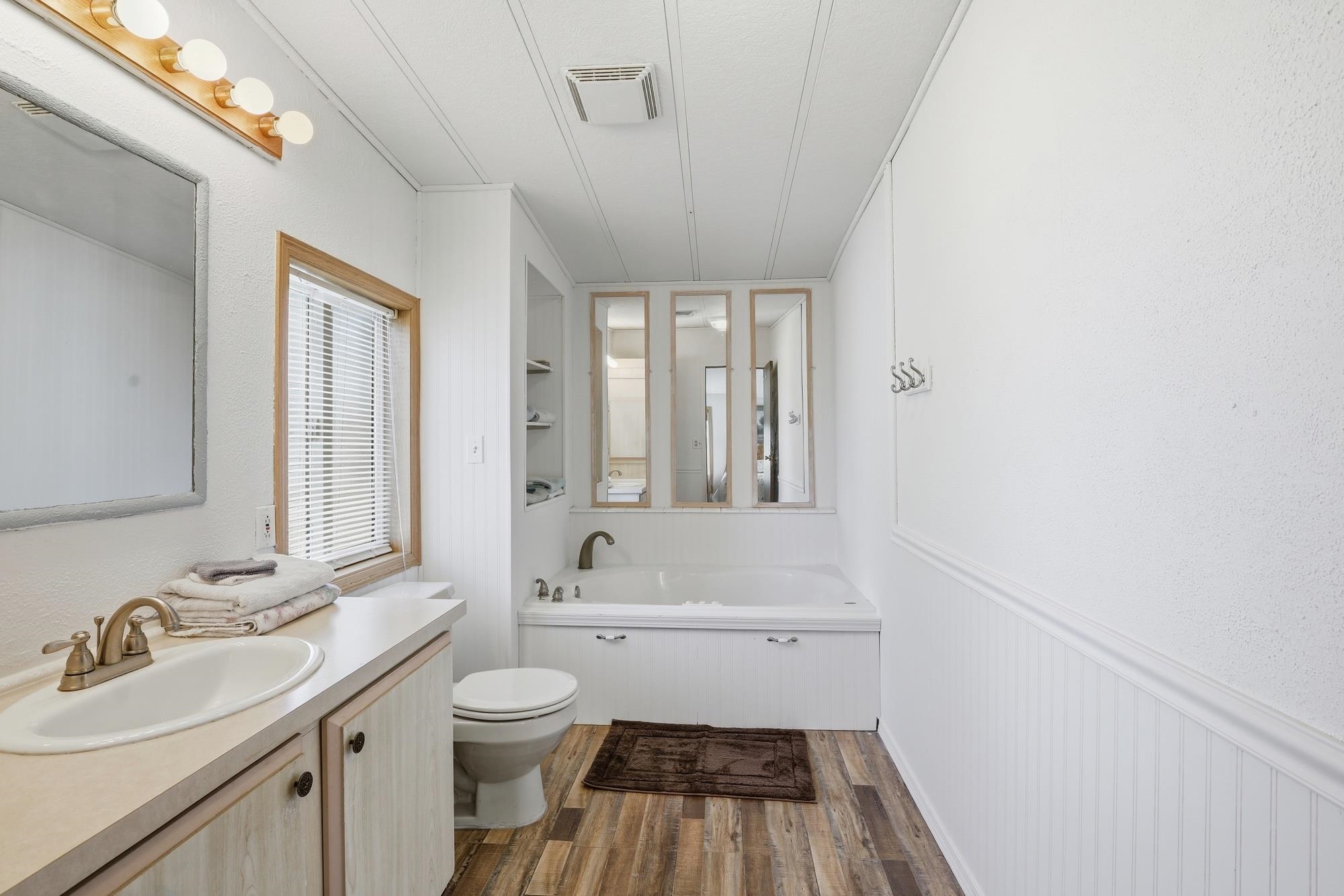 40218 N NEWPORT Hwy - Photo 20