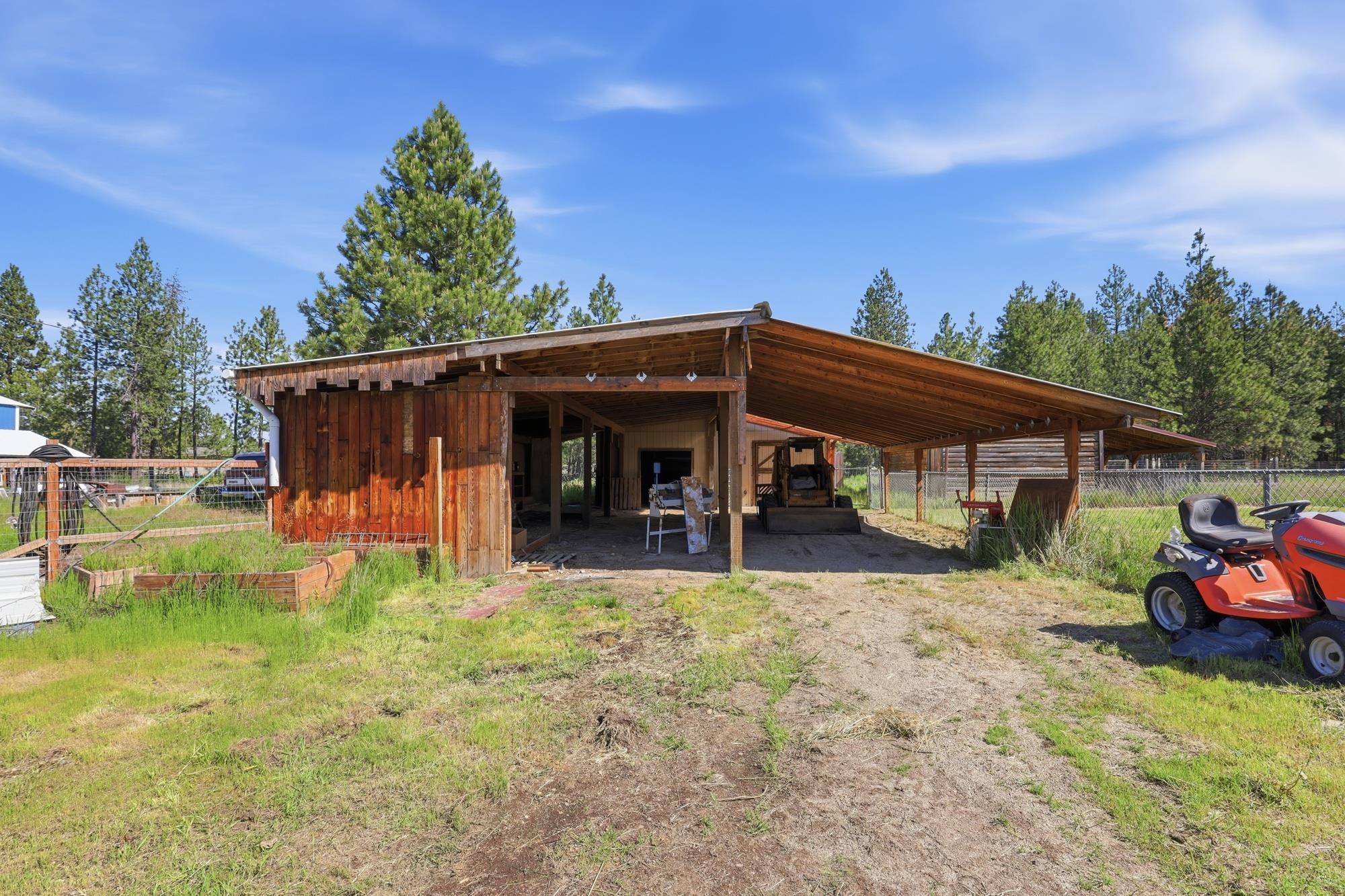 40218 N NEWPORT Hwy - Photo 29