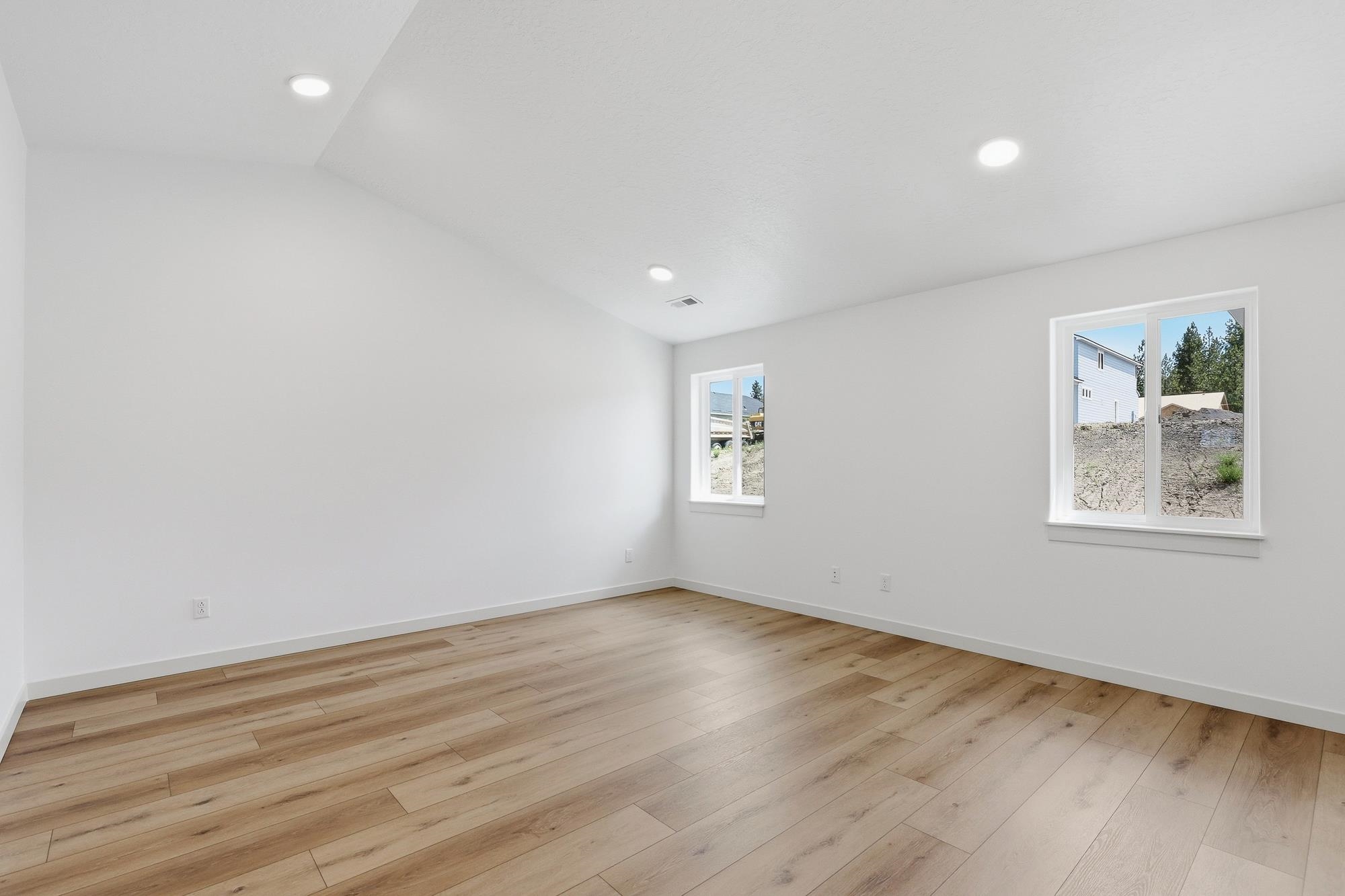 1518 W 67th Ave - Photo 3