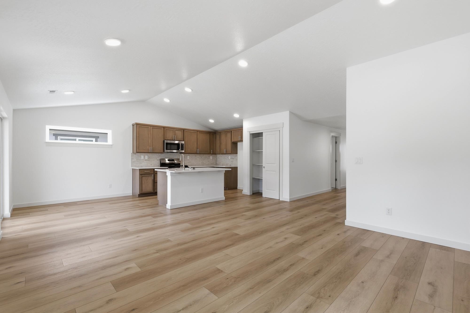 1518 W 67th Ave - Photo 4