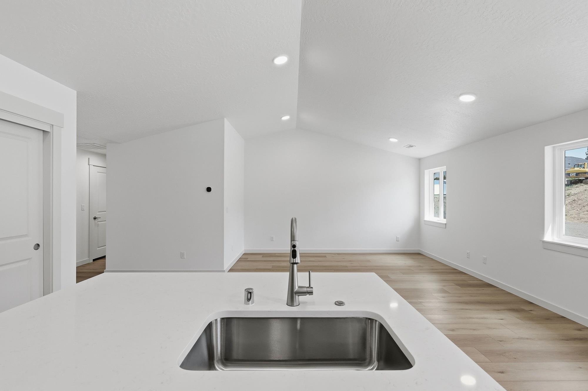1518 W 67th Ave - Photo 8