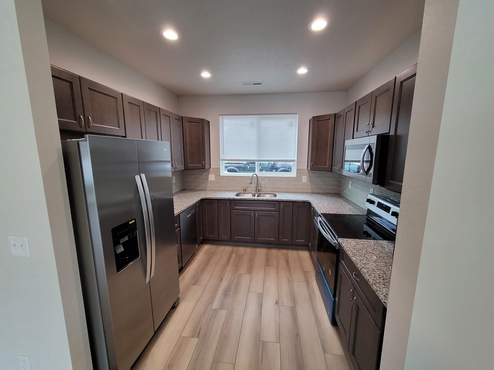 6027 N Smith St - Photo 5