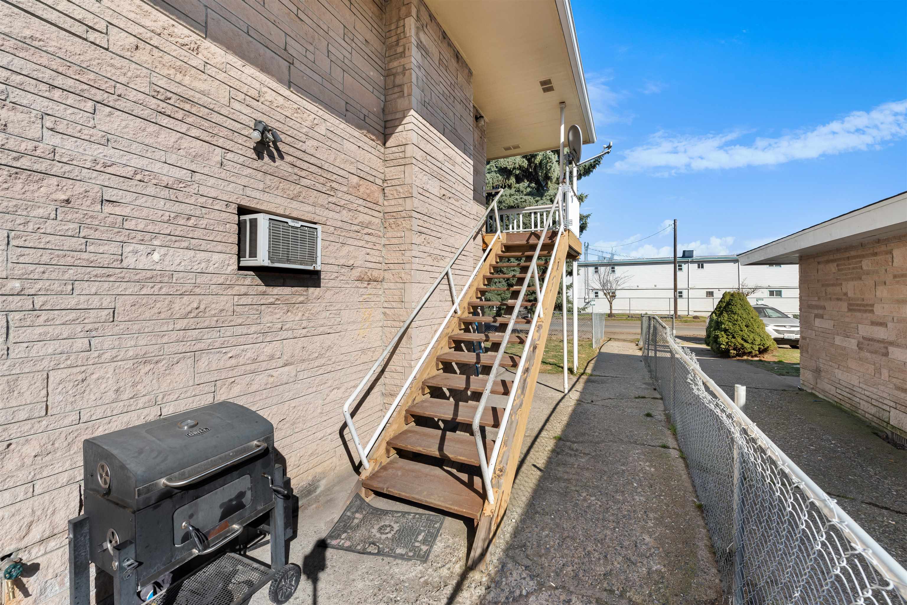 6511 N Atlantic St - Photo 9