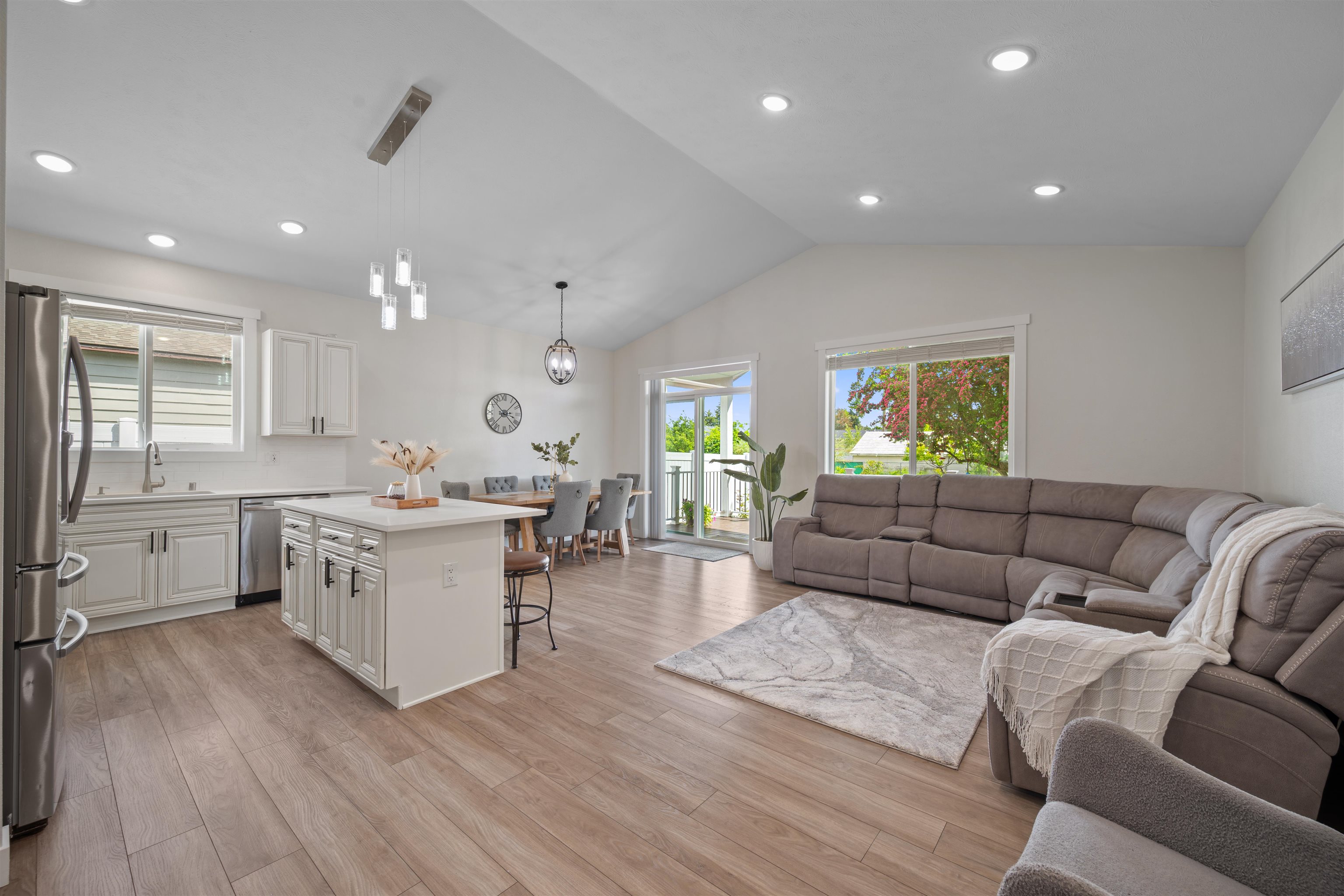 9602 E Valleyway Ave - Photo 9