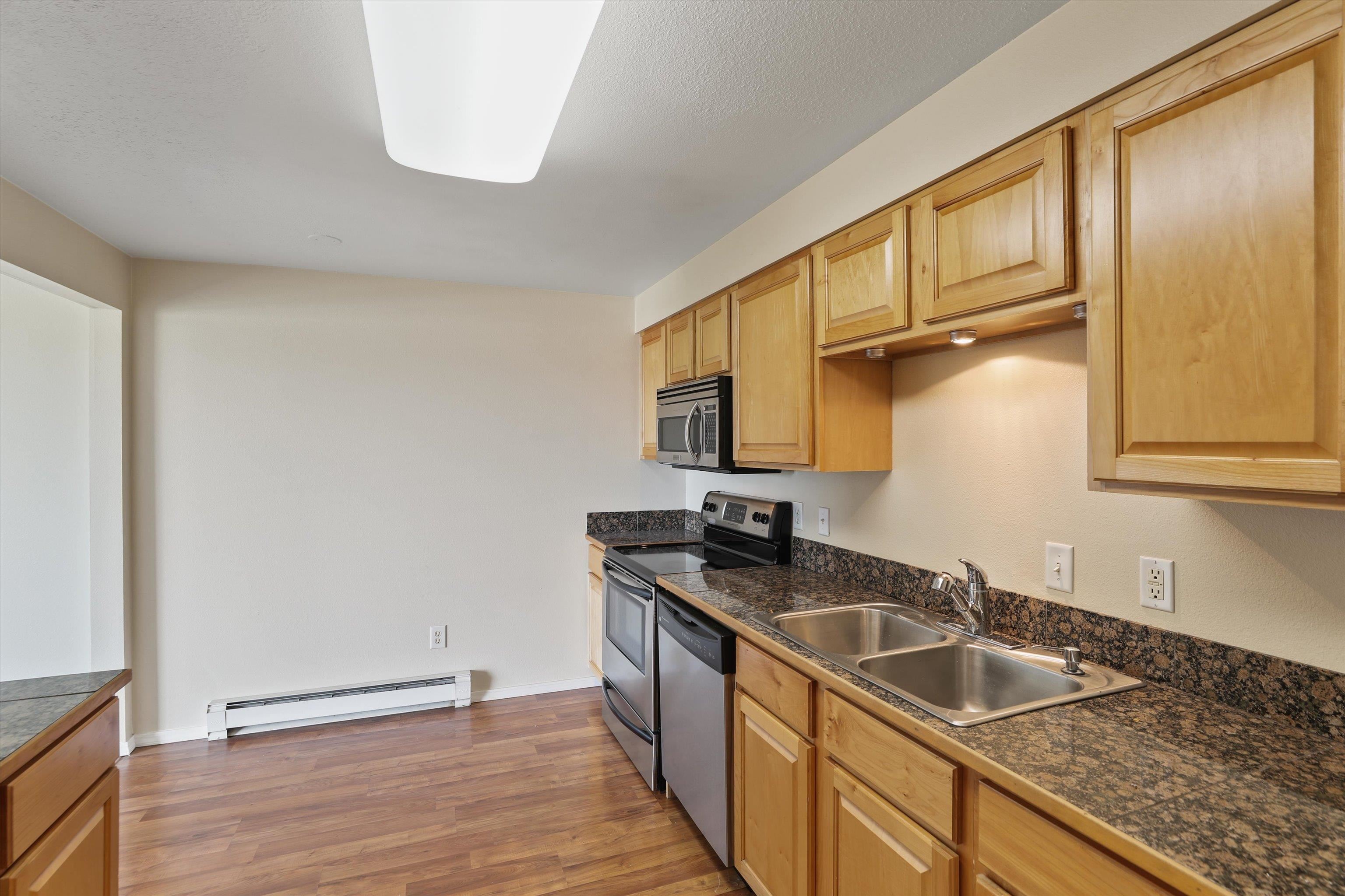 1418 W 6th Ave - Photo 10