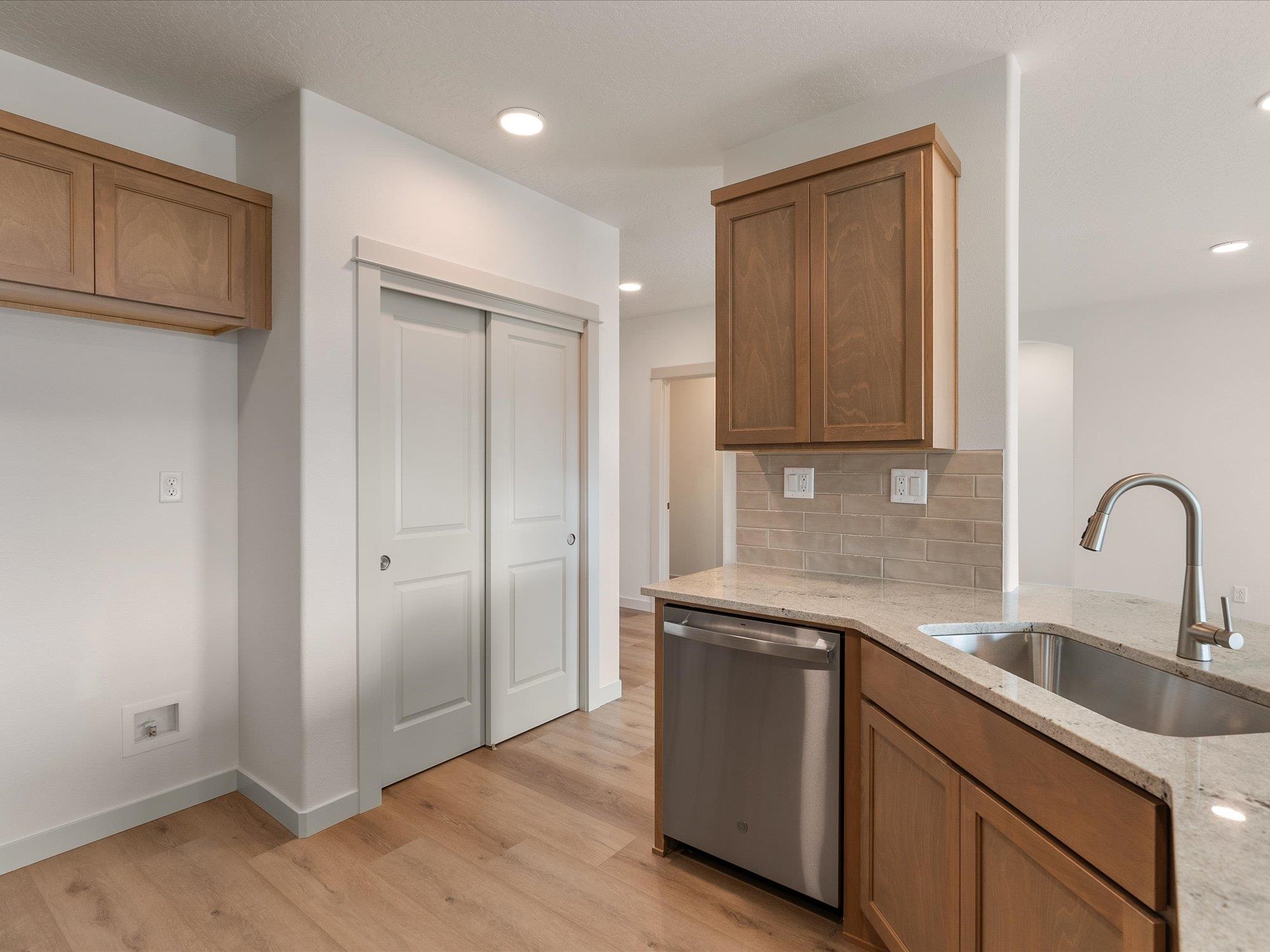 1549 W 67th Ave - Photo 15