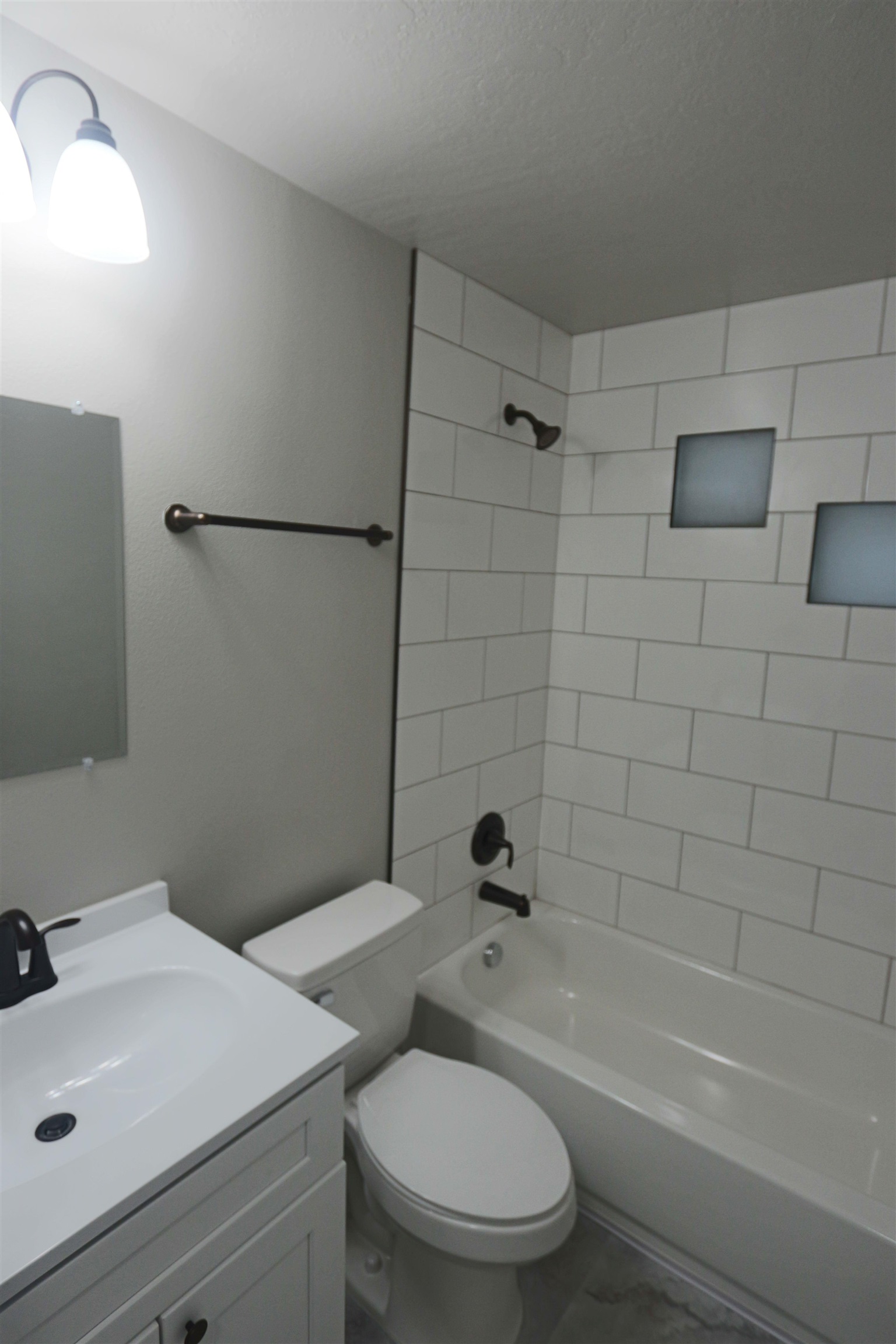 1608 W 8th Ave - Photo 9
