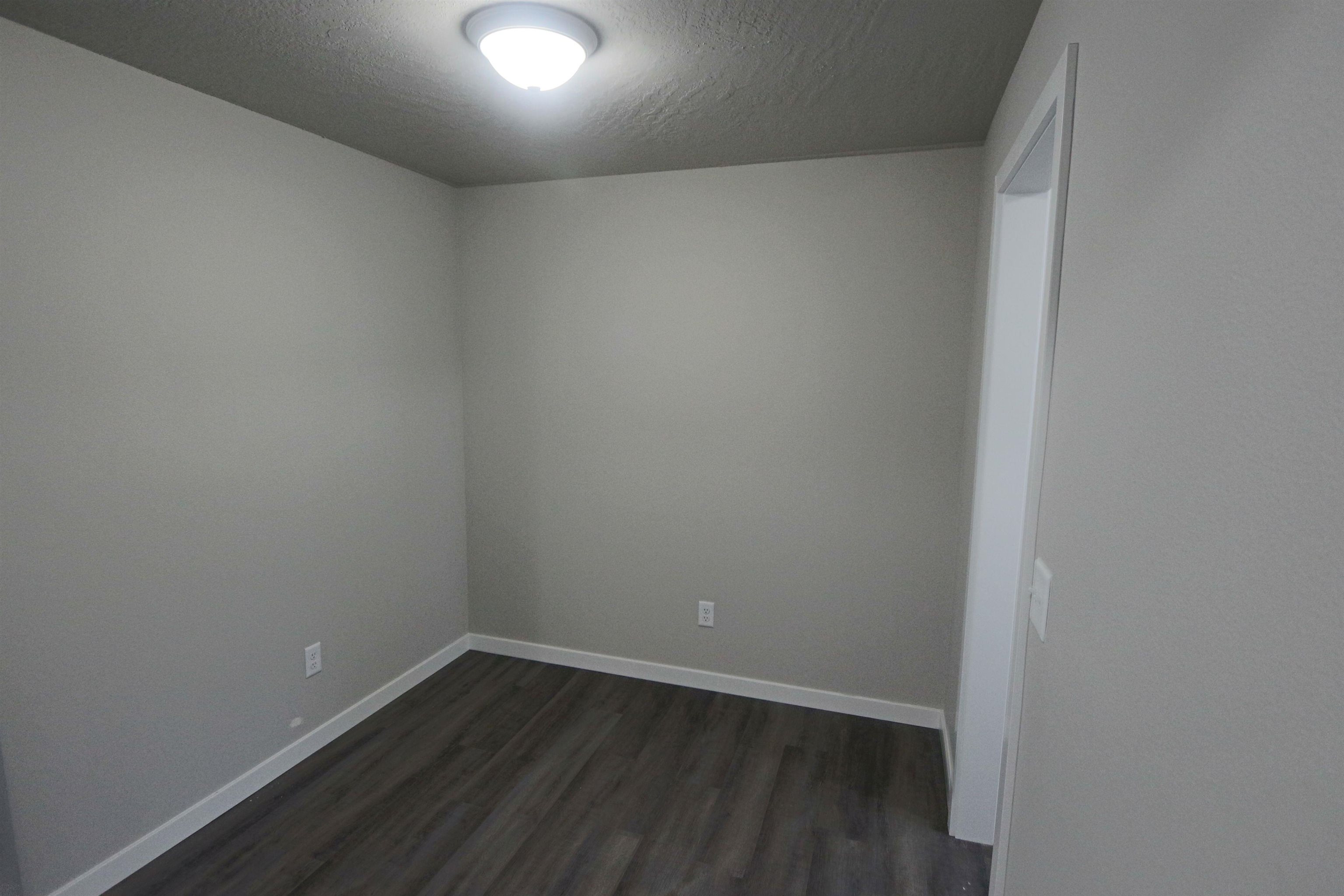 1608 W 8th Ave - Photo 10