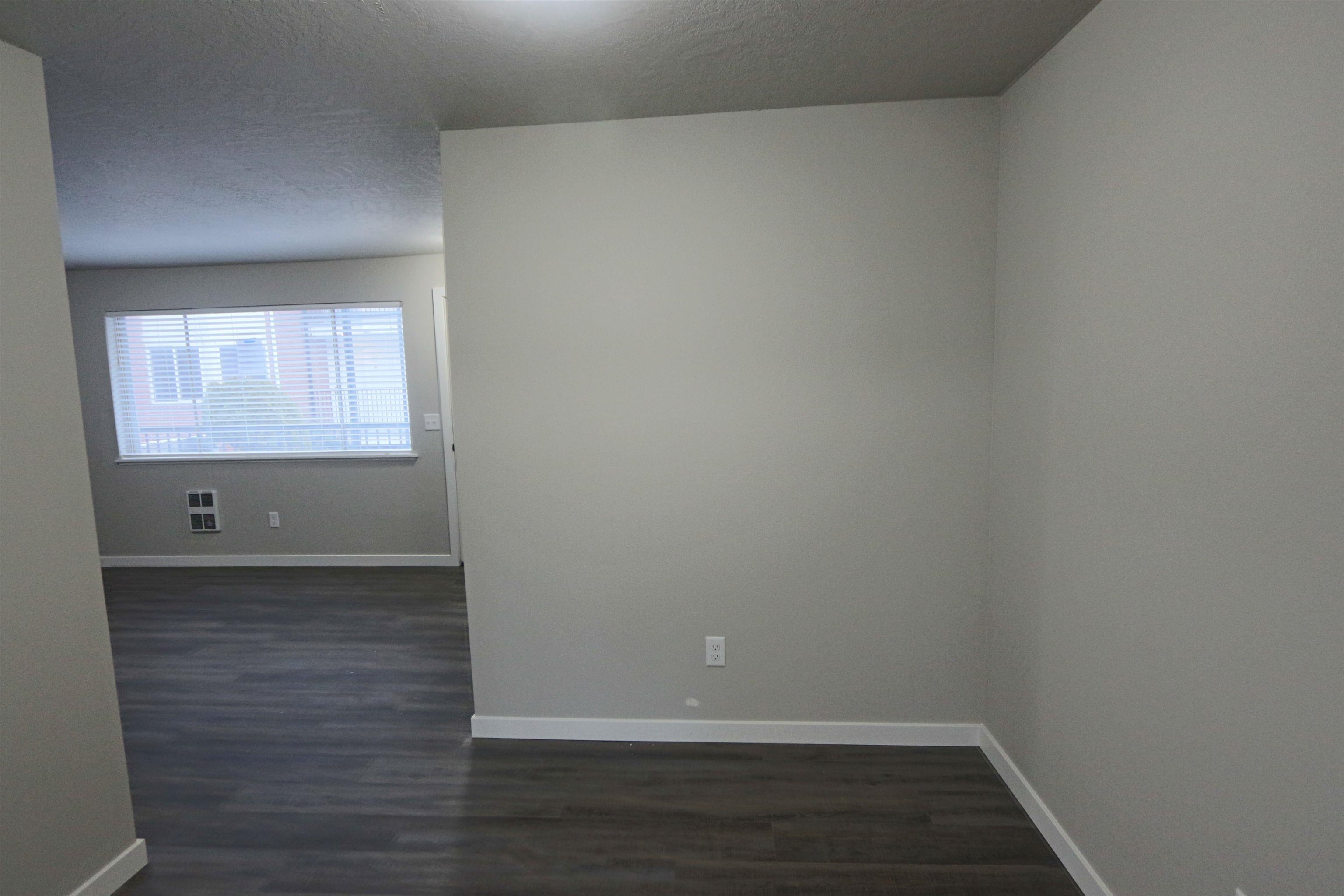 1608 W 8th Ave - Photo 11