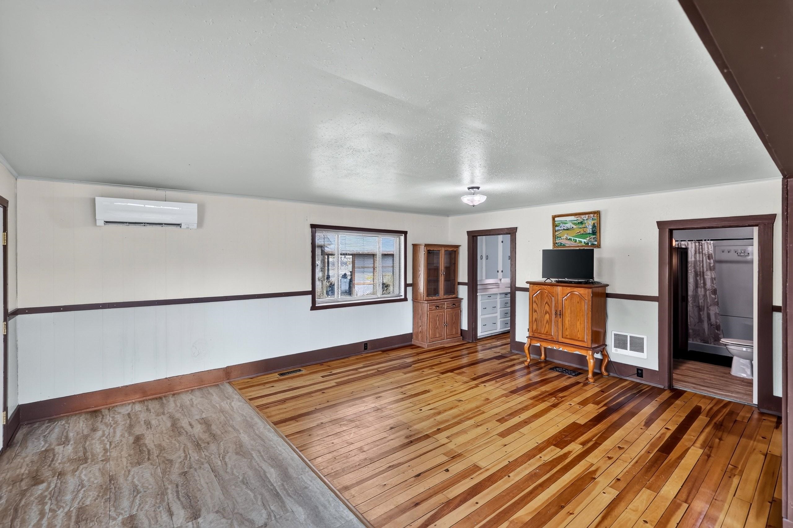 309 Park St - Photo 3