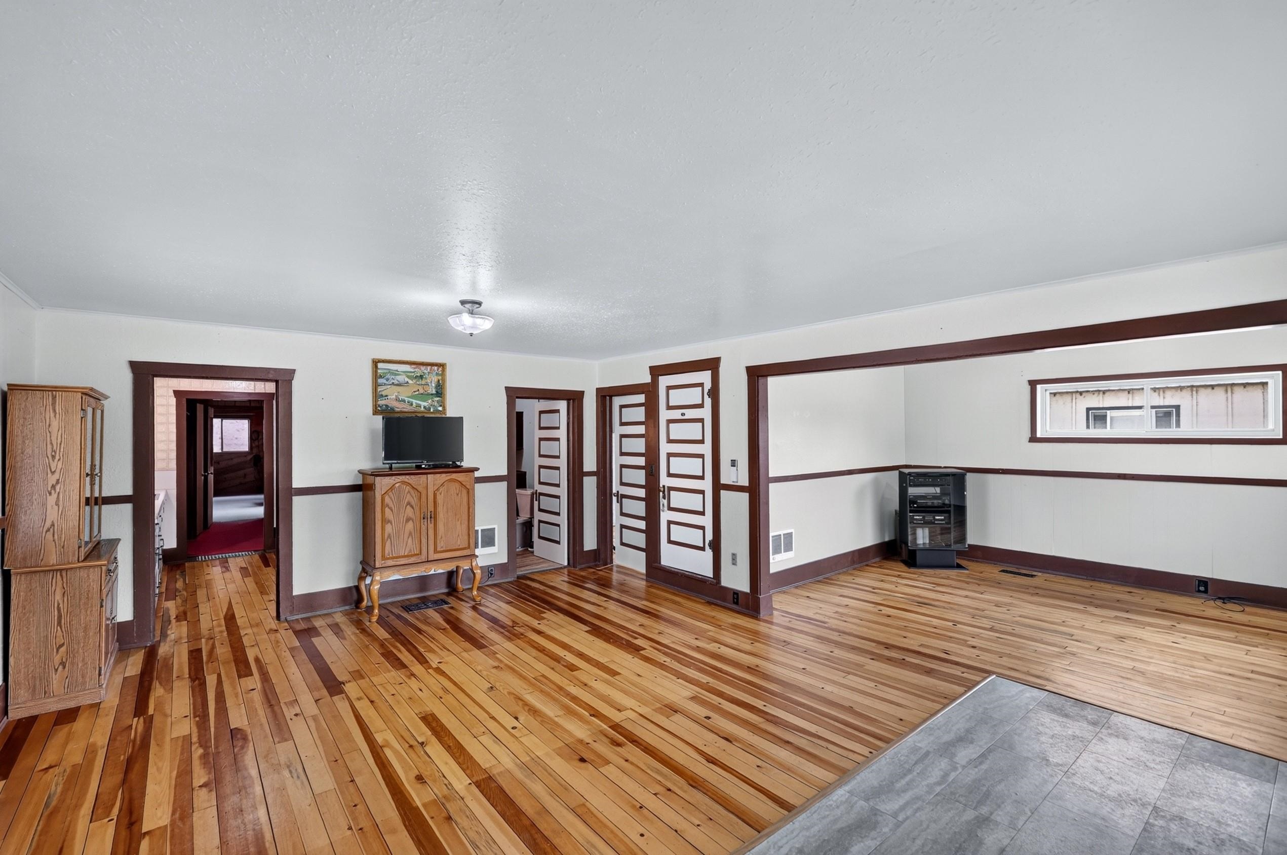 309 Park St - Photo 5
