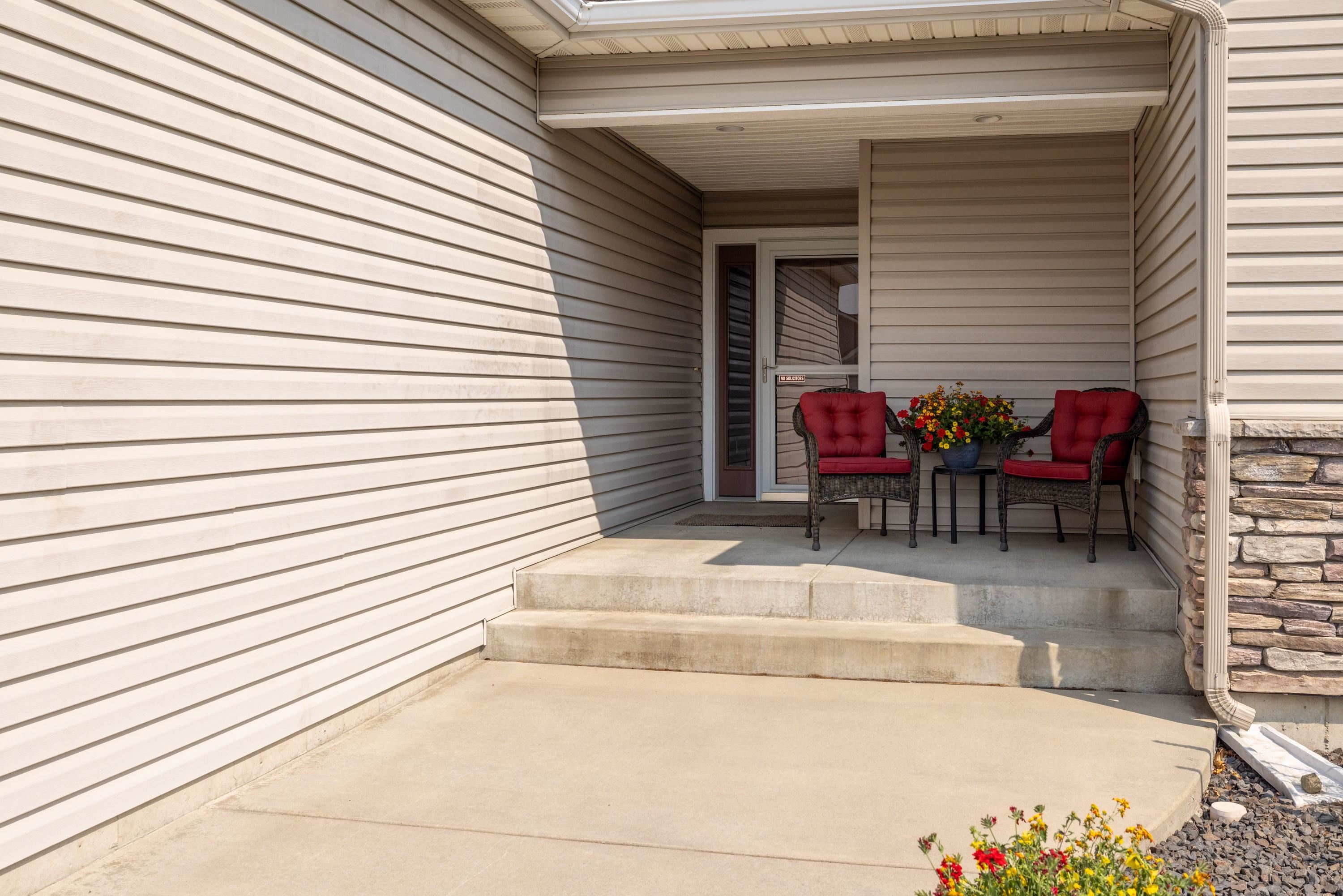 14325 E Cloverdale Ln - Photo 4