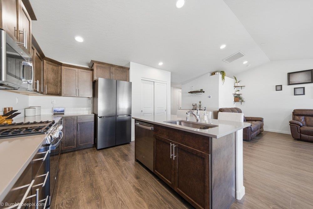 14705 E Caprio Ave - Photo 8