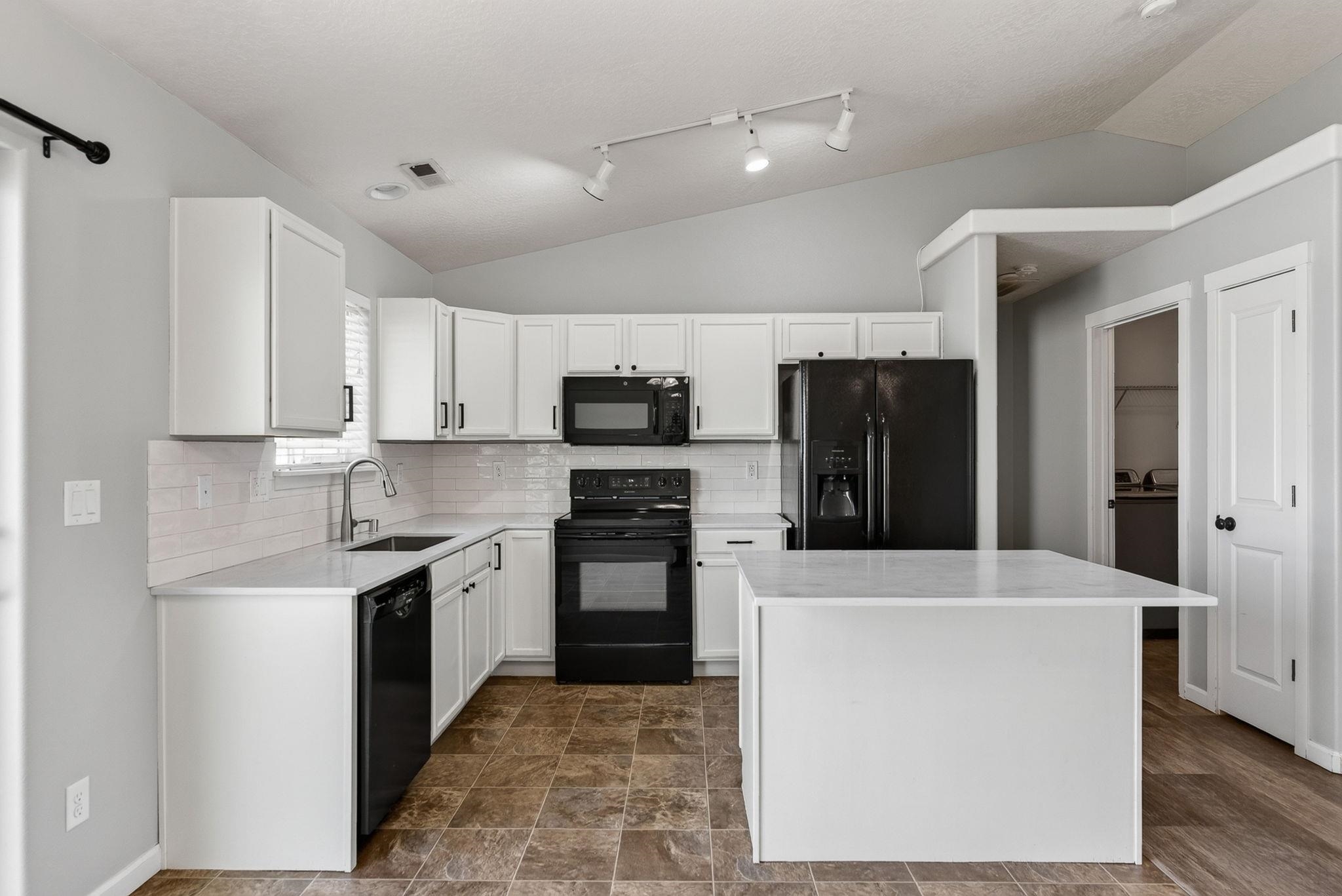 4407 S Mack Rd - Photo 12