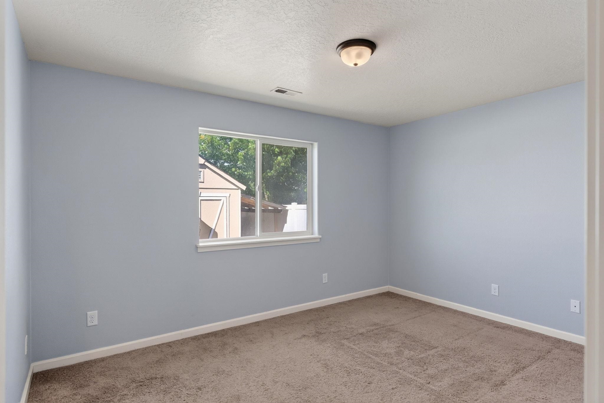 4407 S Mack Rd - Photo 17