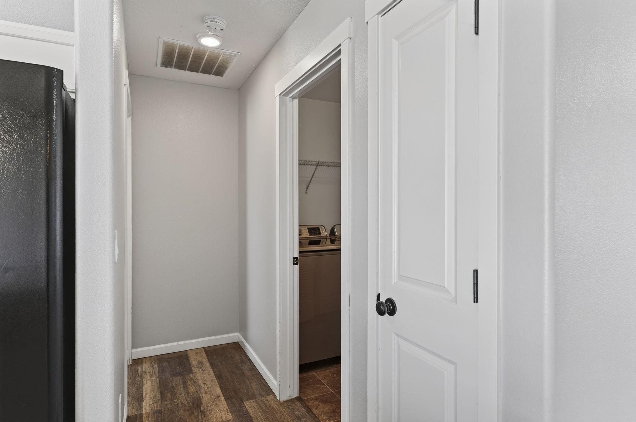4407 S Mack Rd - Photo 34