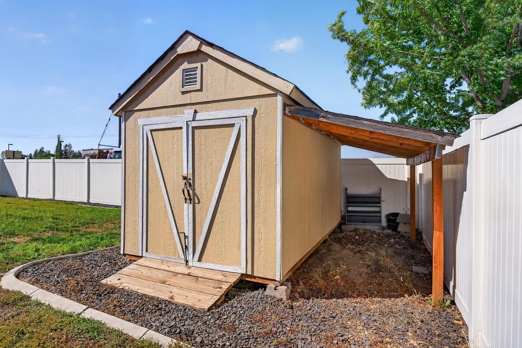 4407 S Mack Rd - Photo 40